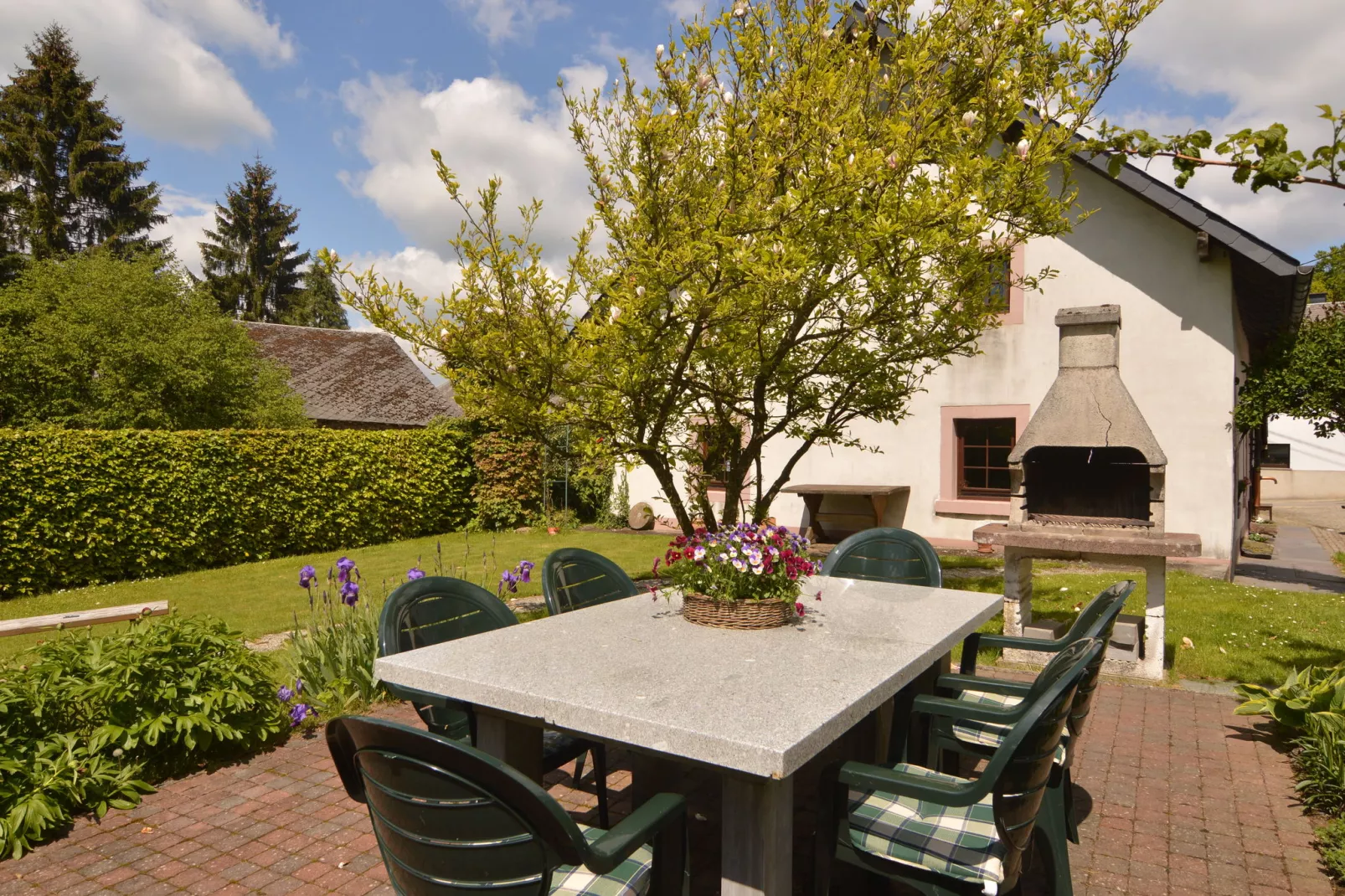 Am Burggarten-Terrassenbalkon
