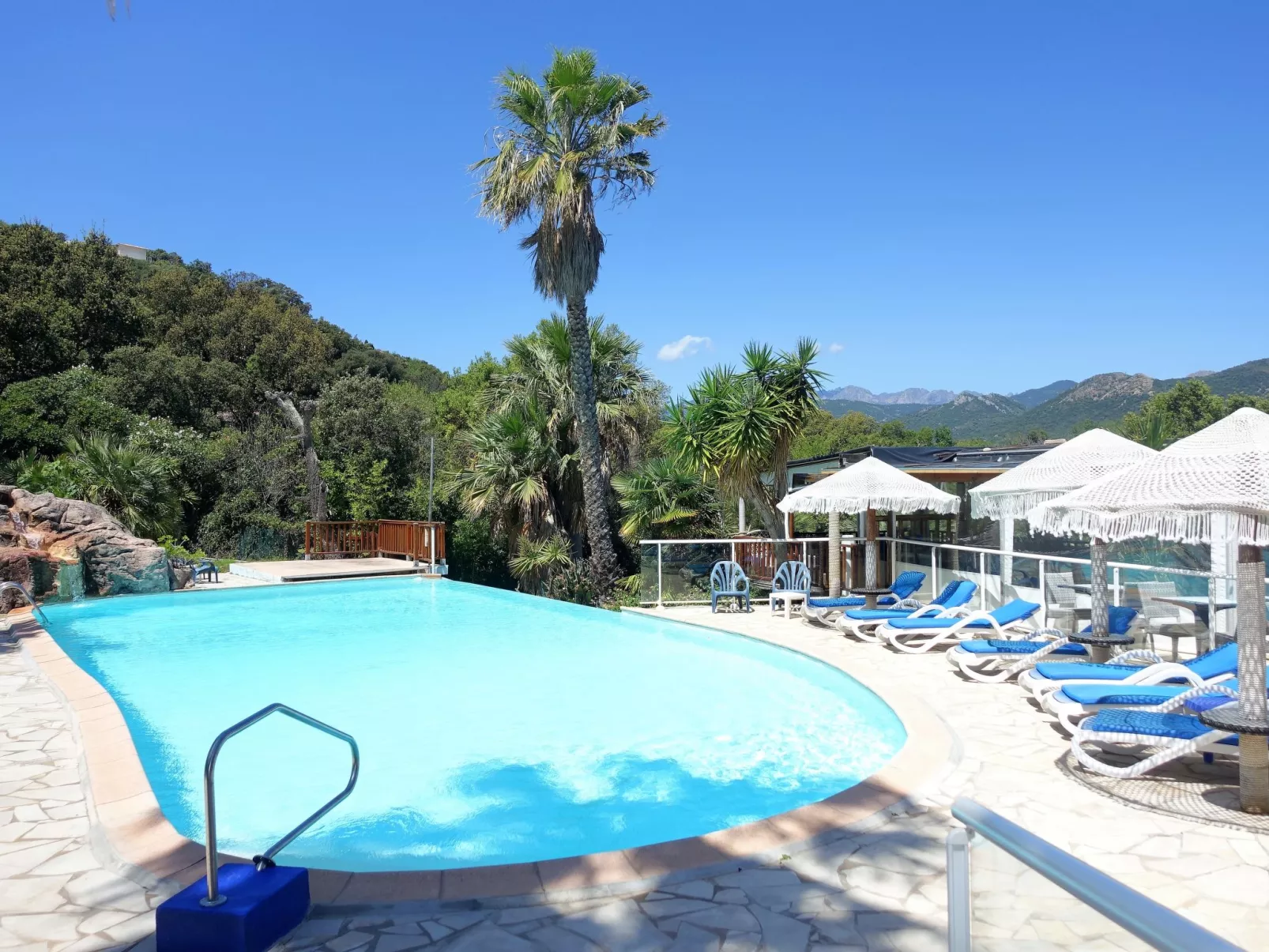 Fium del Cavu-Outside