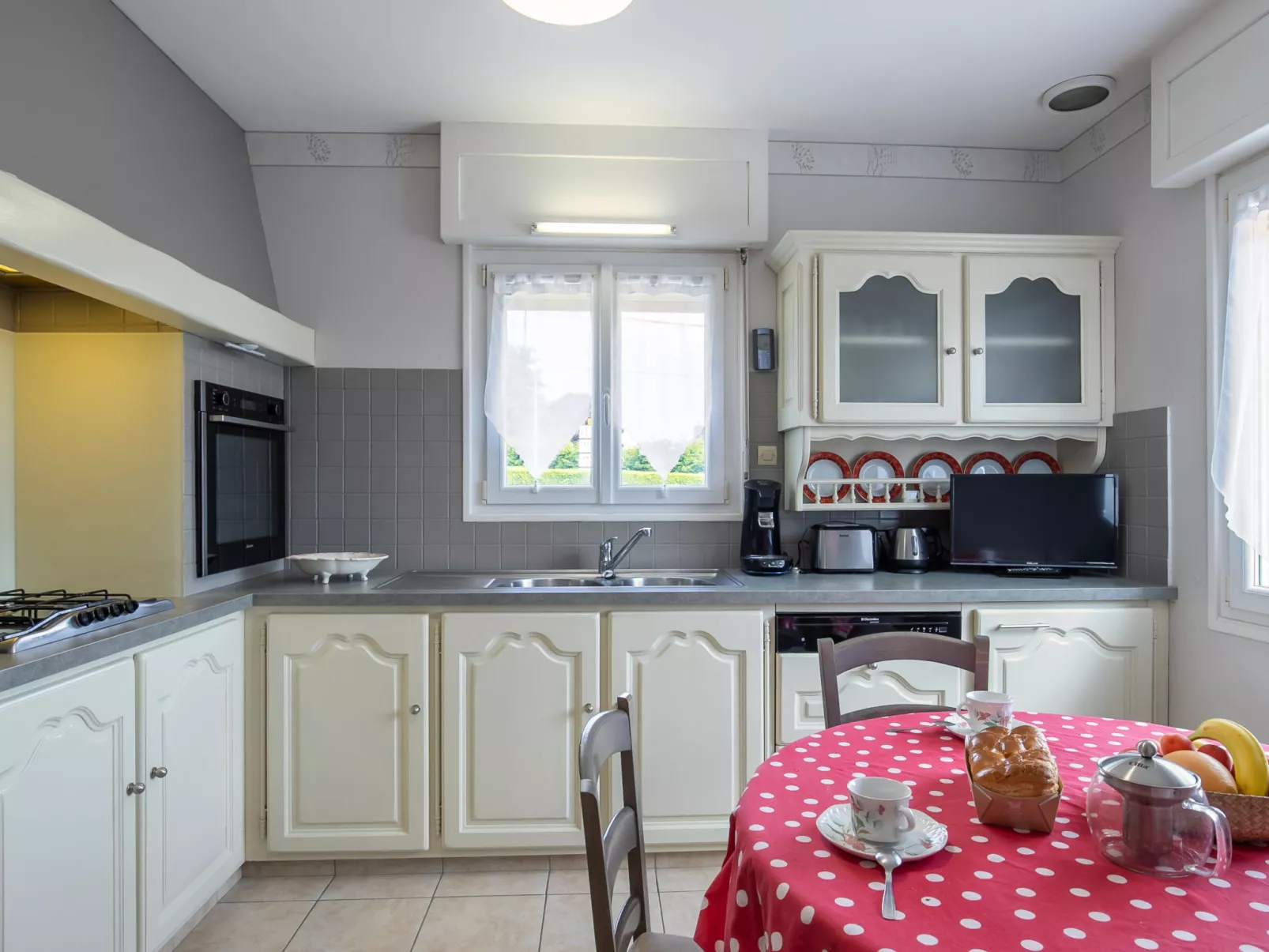 Gueradur-Inside