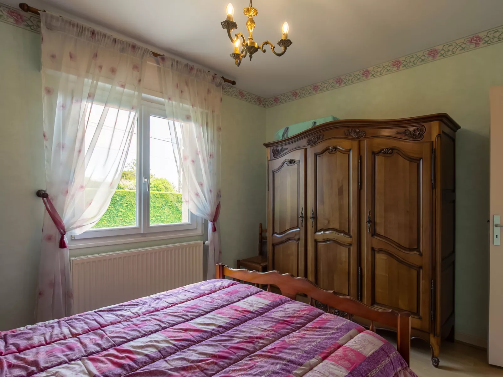 Gueradur-Inside