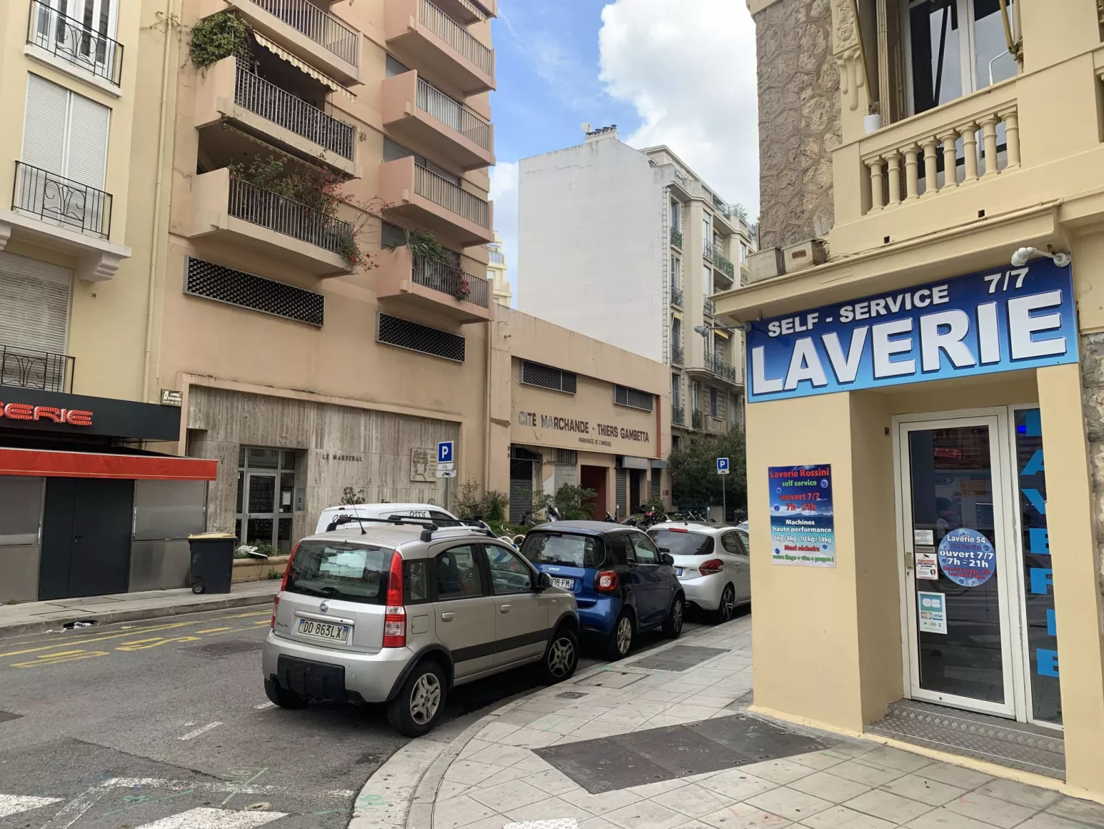 Le Maréchal-Outside