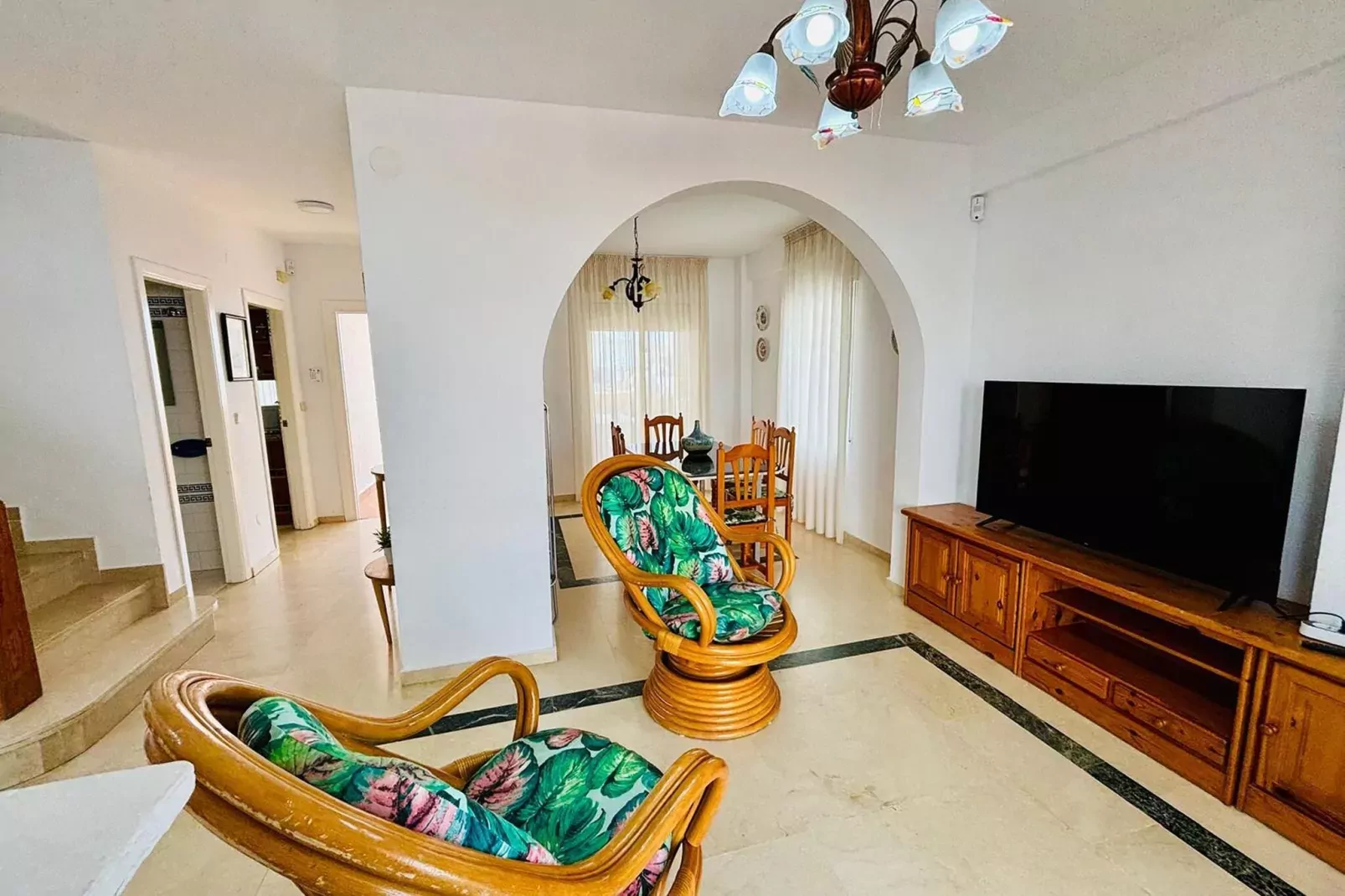 MIRAMAR-Living room