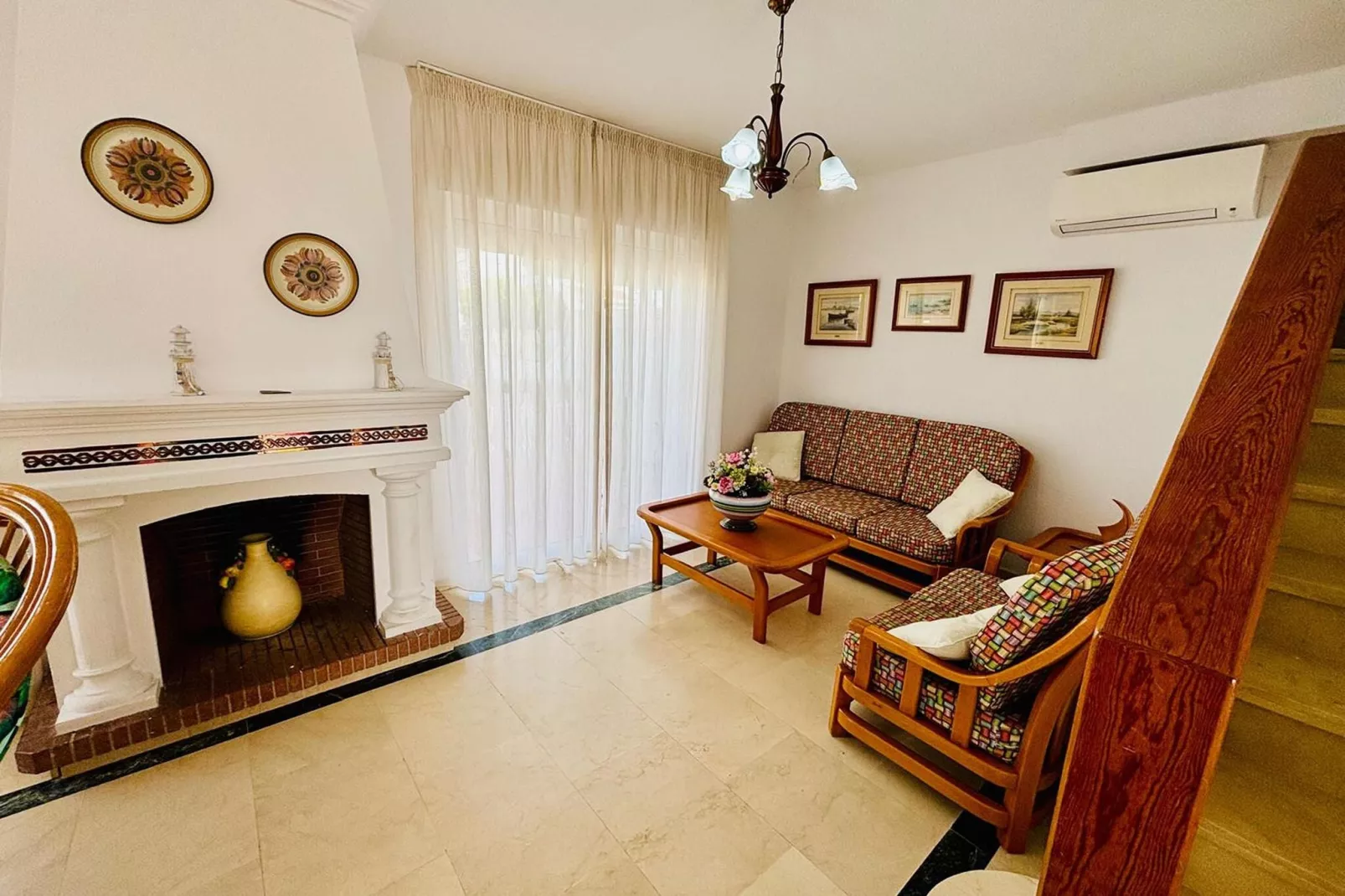 MIRAMAR-Living room