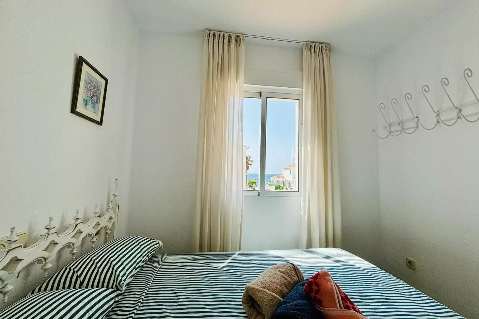 MIRAMAR-Bedroom