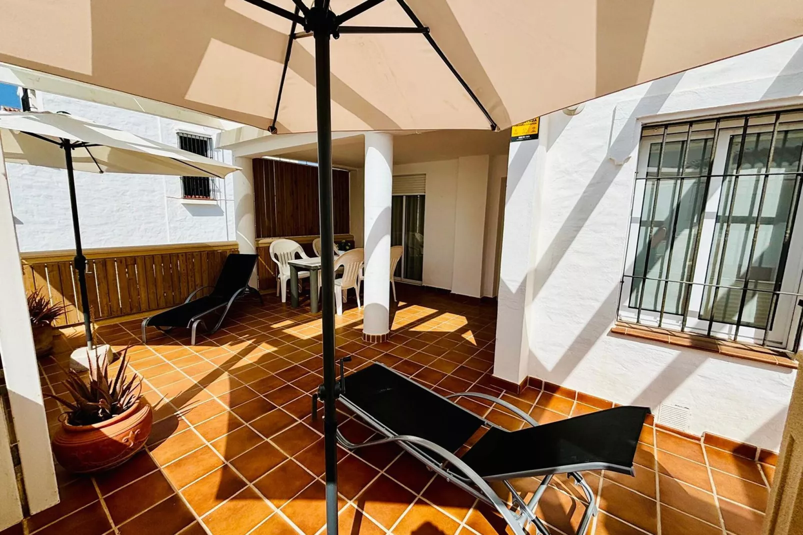 MIRAMAR-Terrace balcony