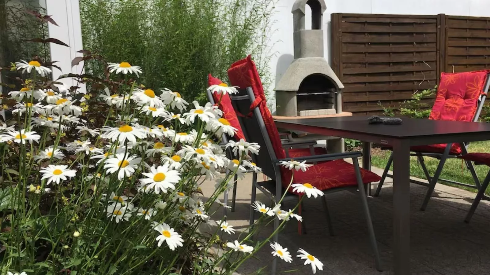 Strandwind-Gardens summer