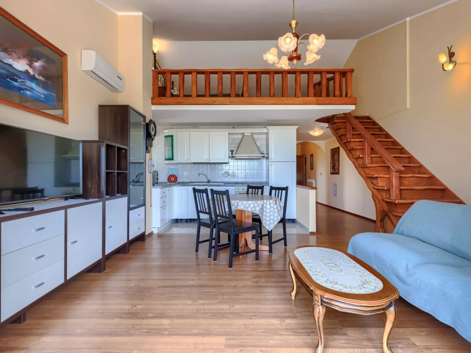 Villa Maran-Inside
