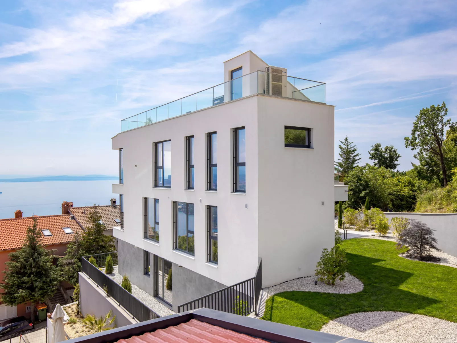Opatija Sky-Outside