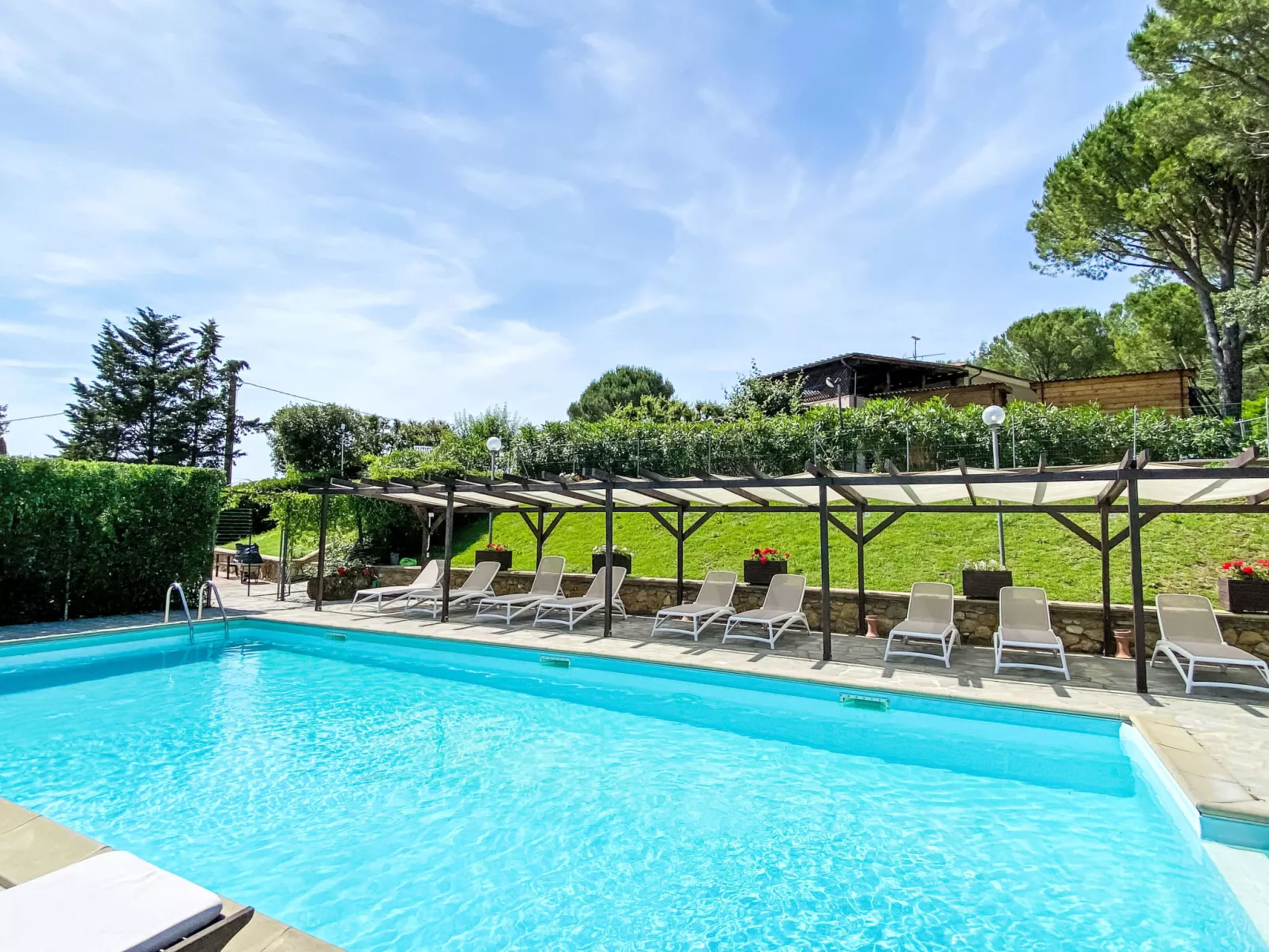 Casalvecchio-Outside