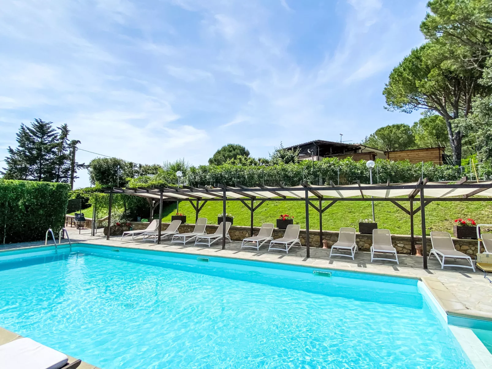 Casalvecchio-Outside