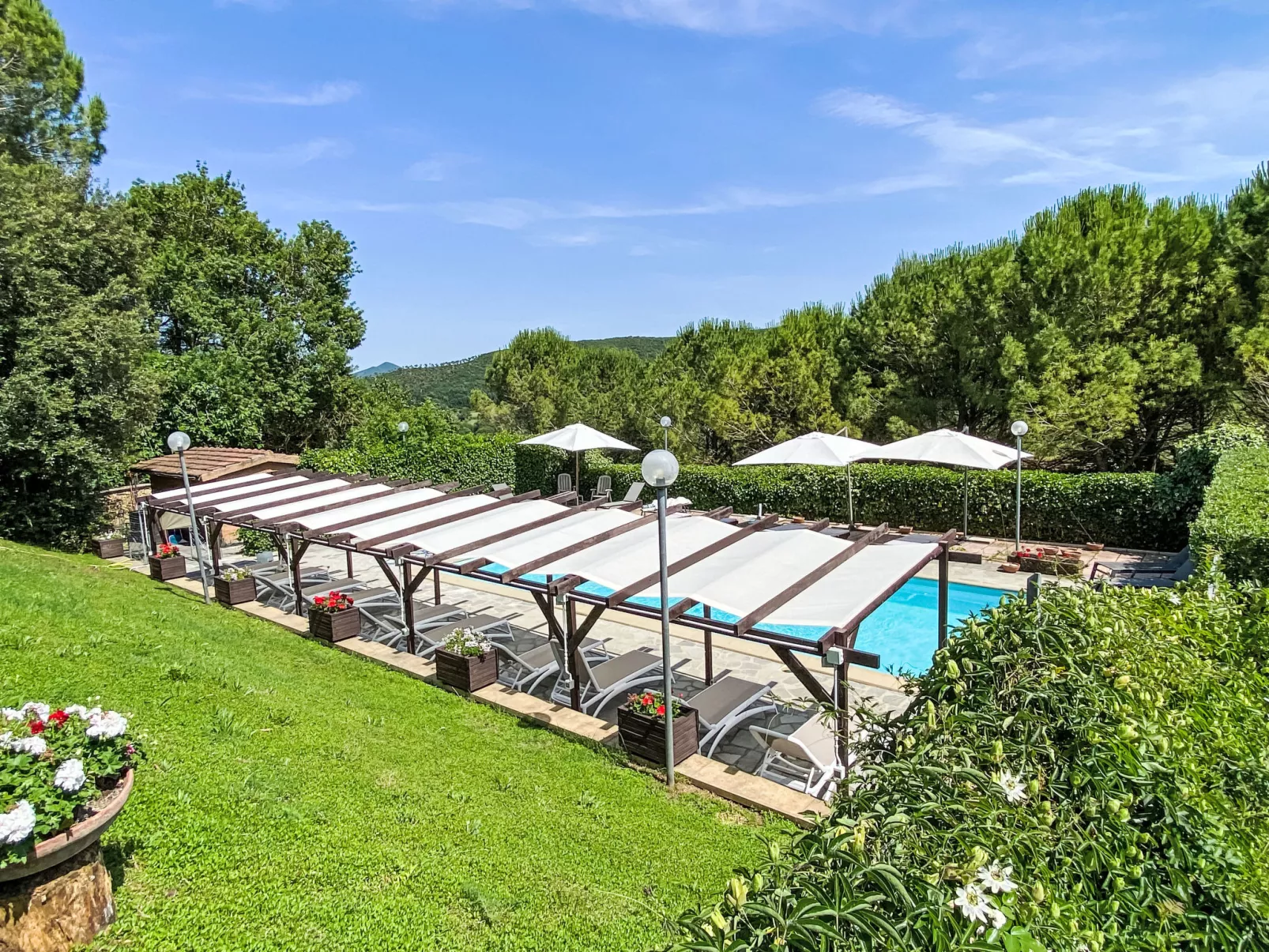 Casalvecchio-Outside