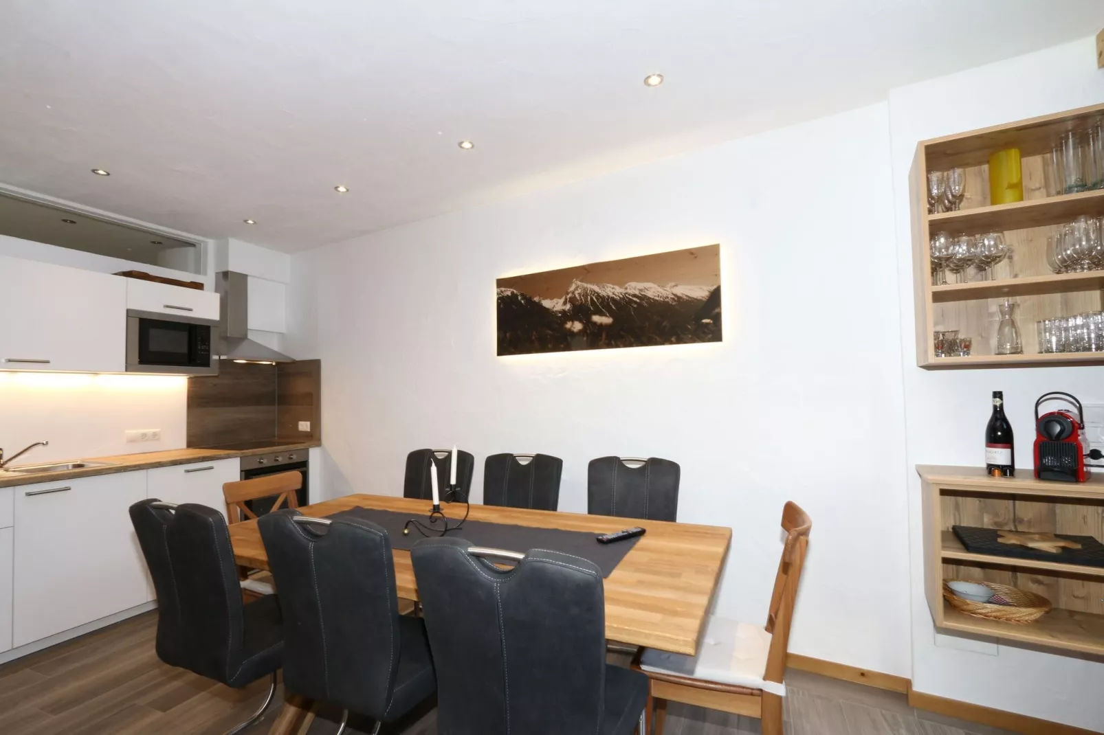 Zirbenstube-Dining room