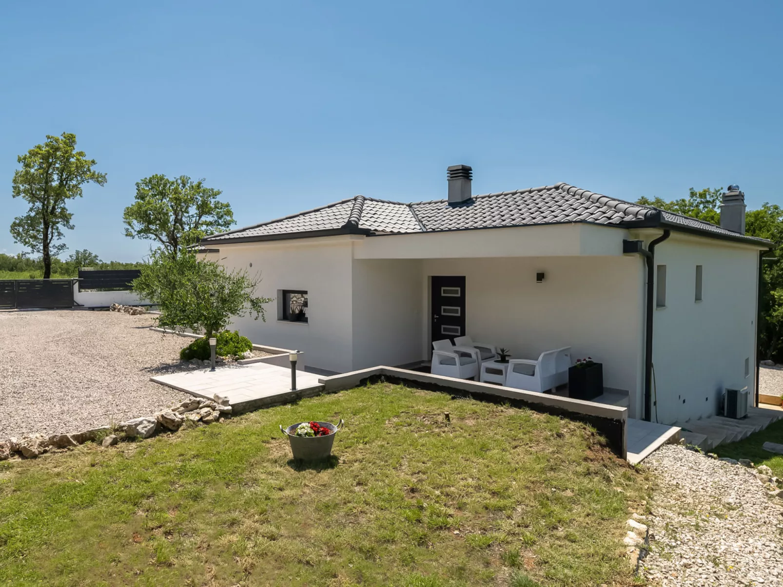 Villa Riki-Draußen