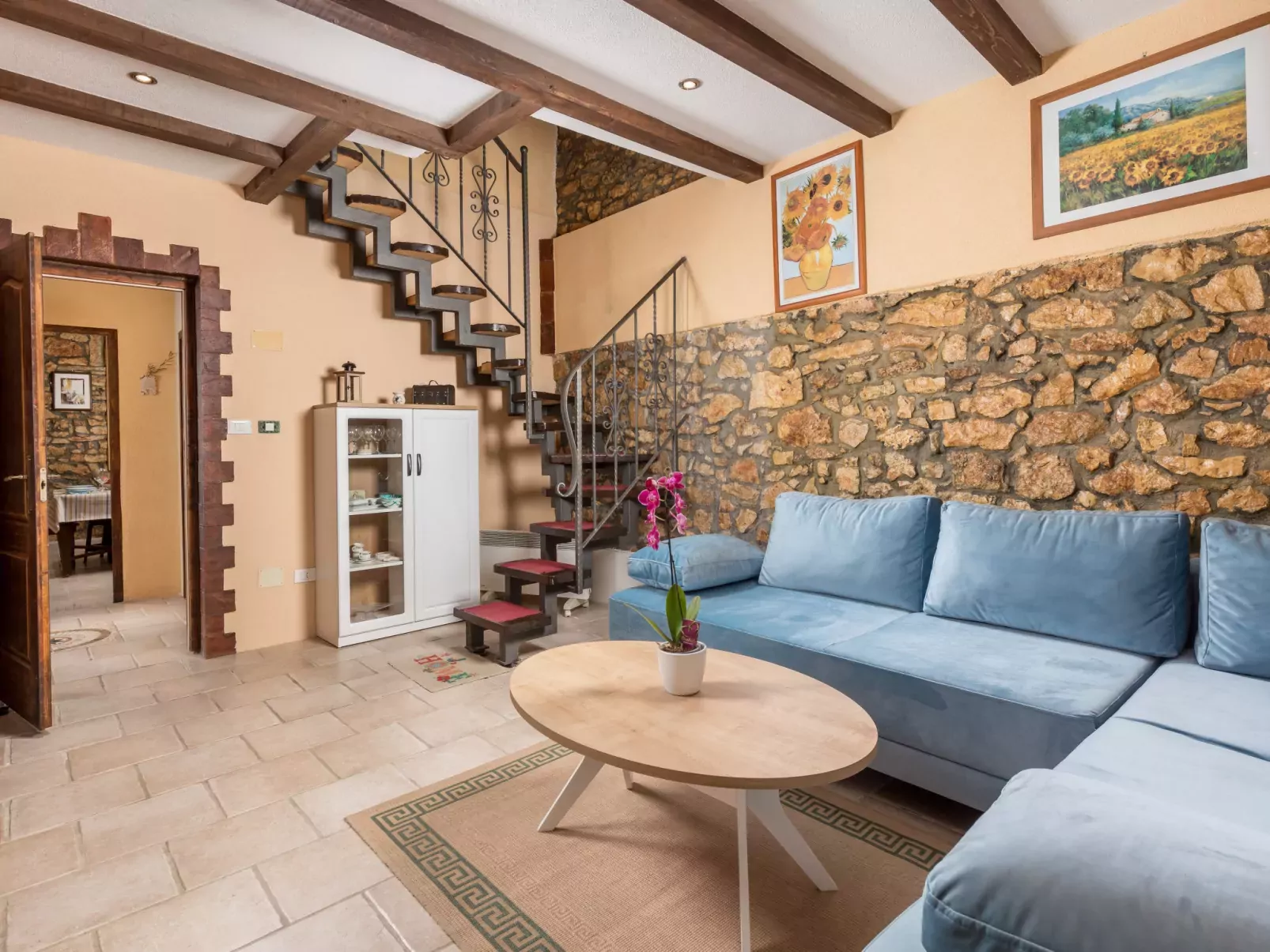 Villa Tea-Inside