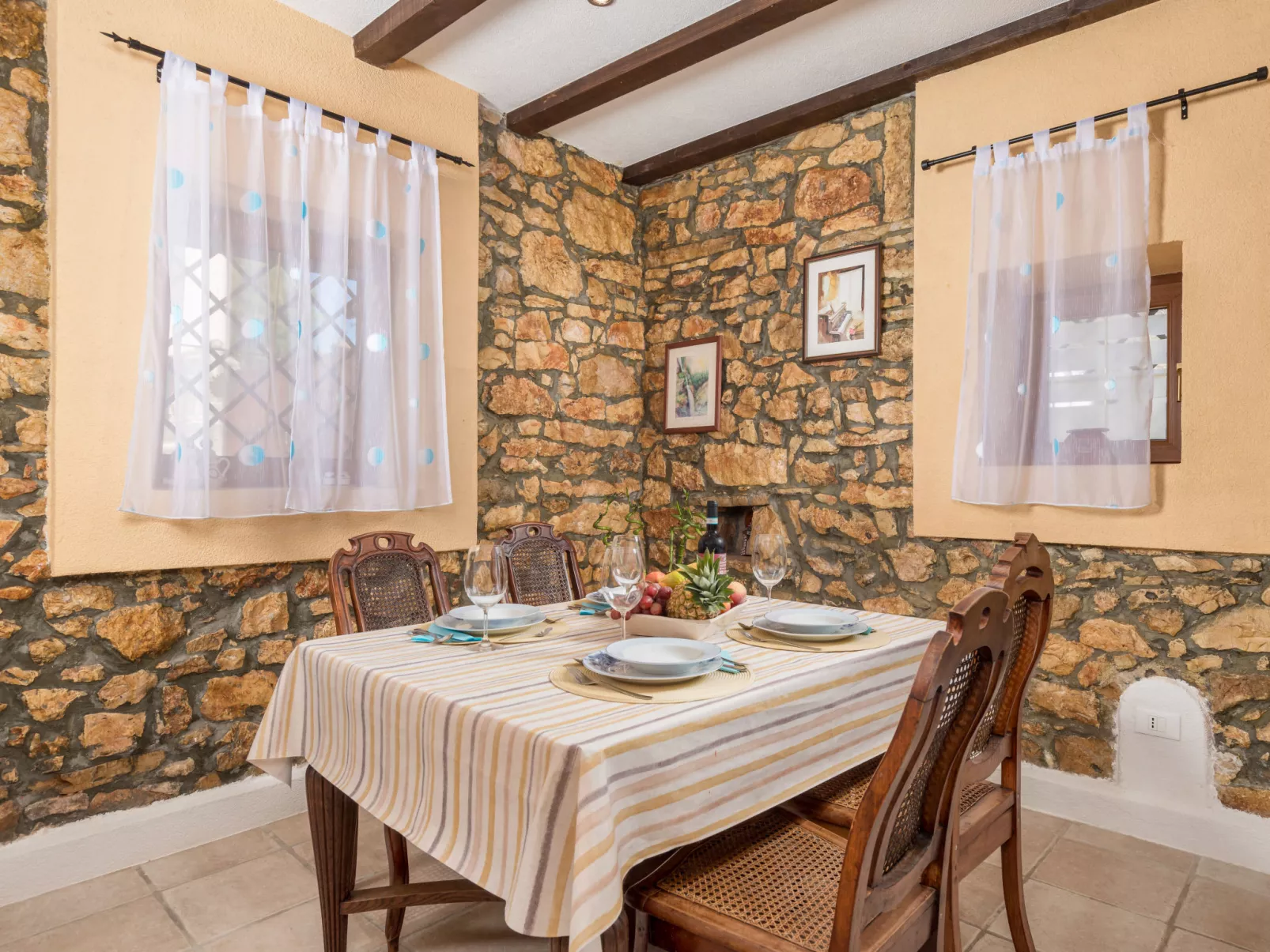 Villa Tea-Inside