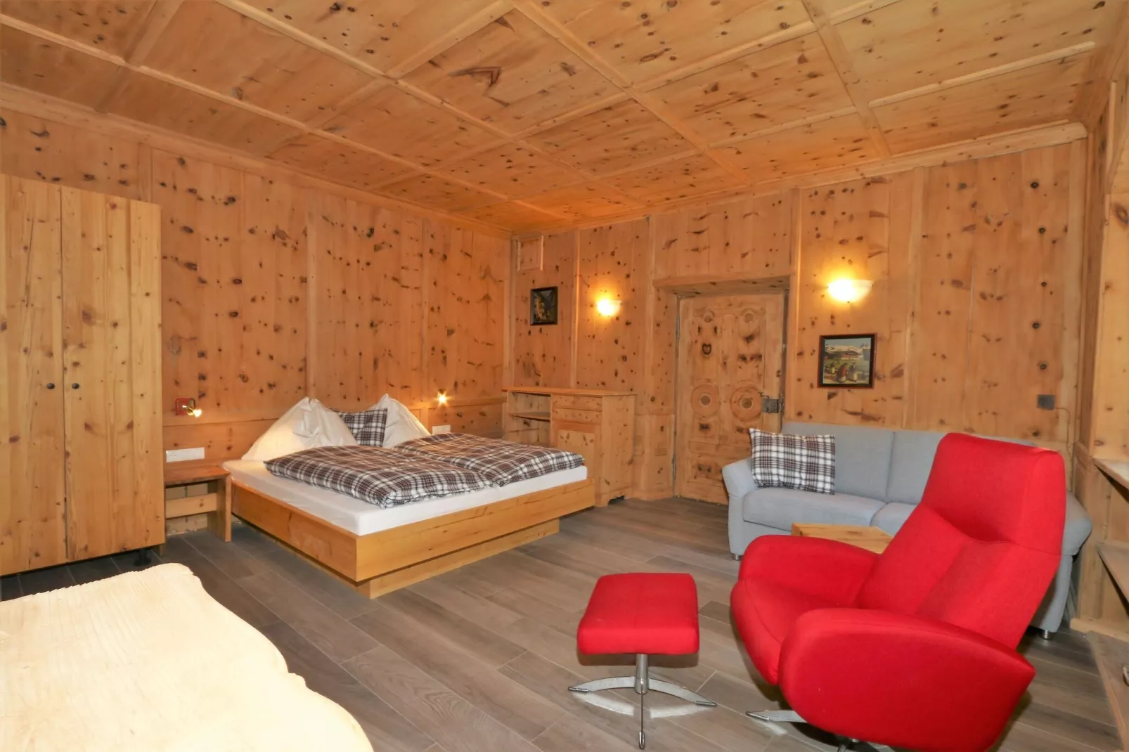 Zirbenstube-Bedroom
