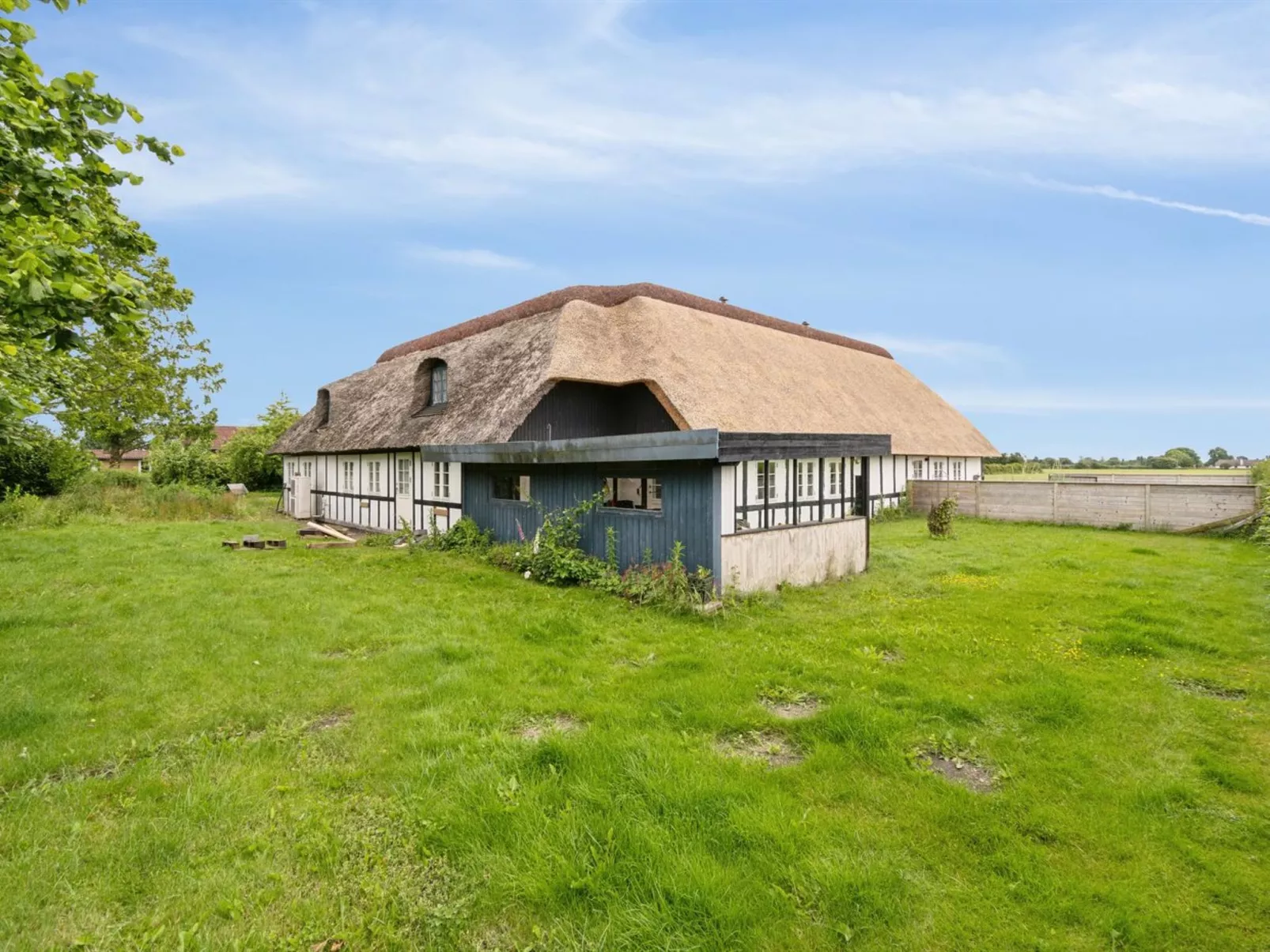 "Thessa" - 900m from the sea-Outside