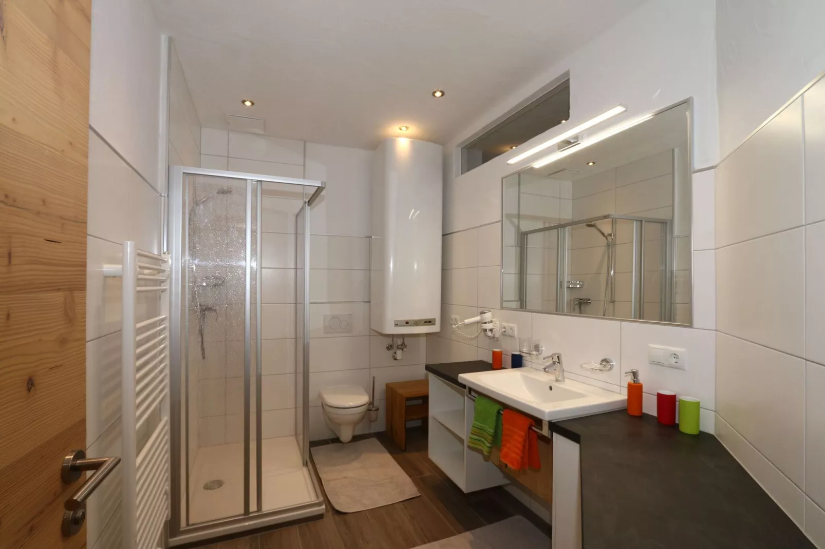 Zirbenstube-Bathroom