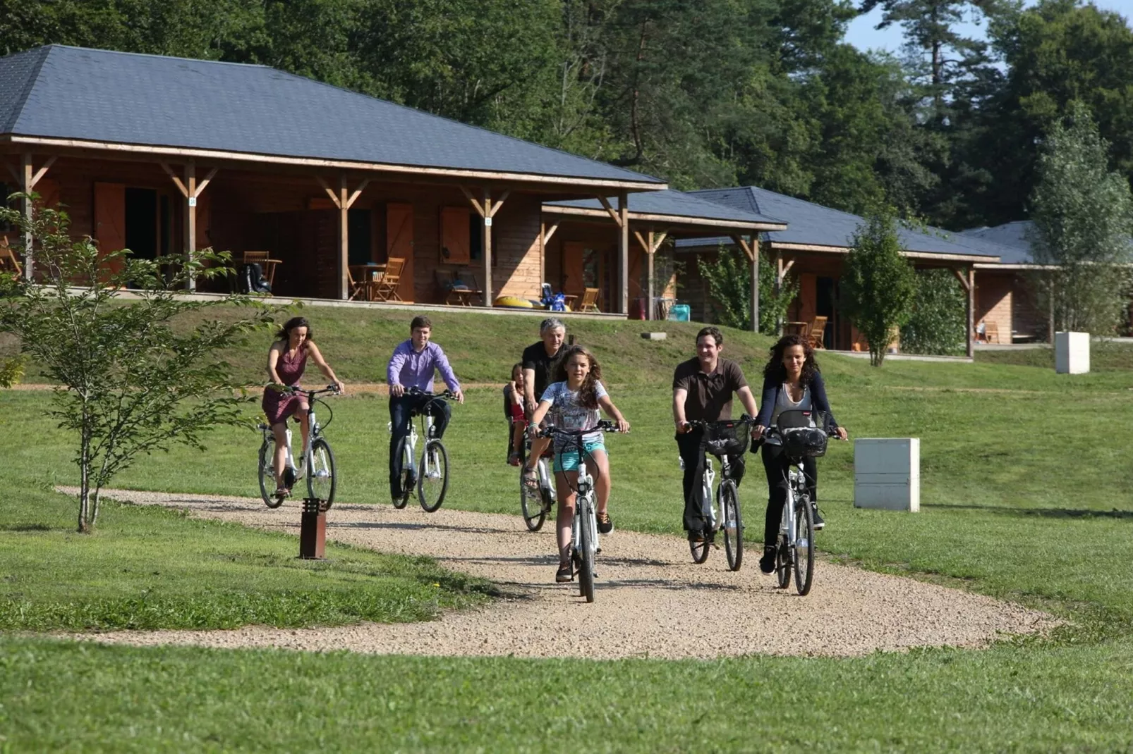 Le Domaine des Monédières-Parkeinrichtungen
