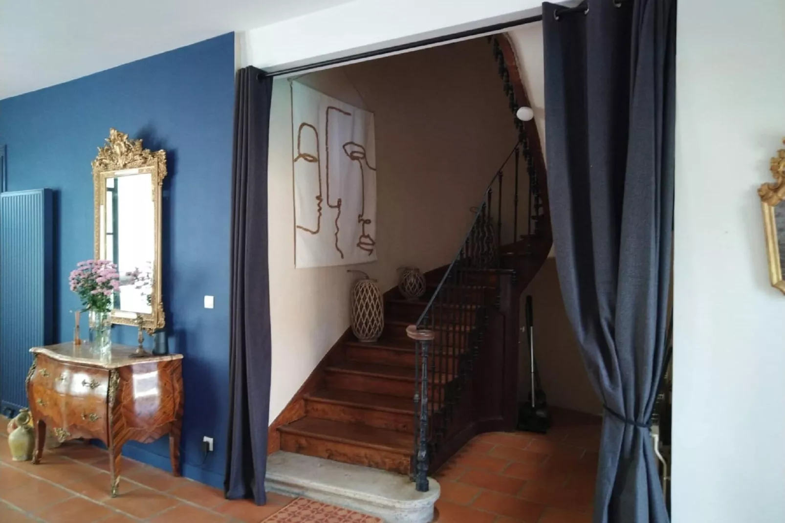 Hôtel PArticulier Buzet-sur-Tarn-Living room
