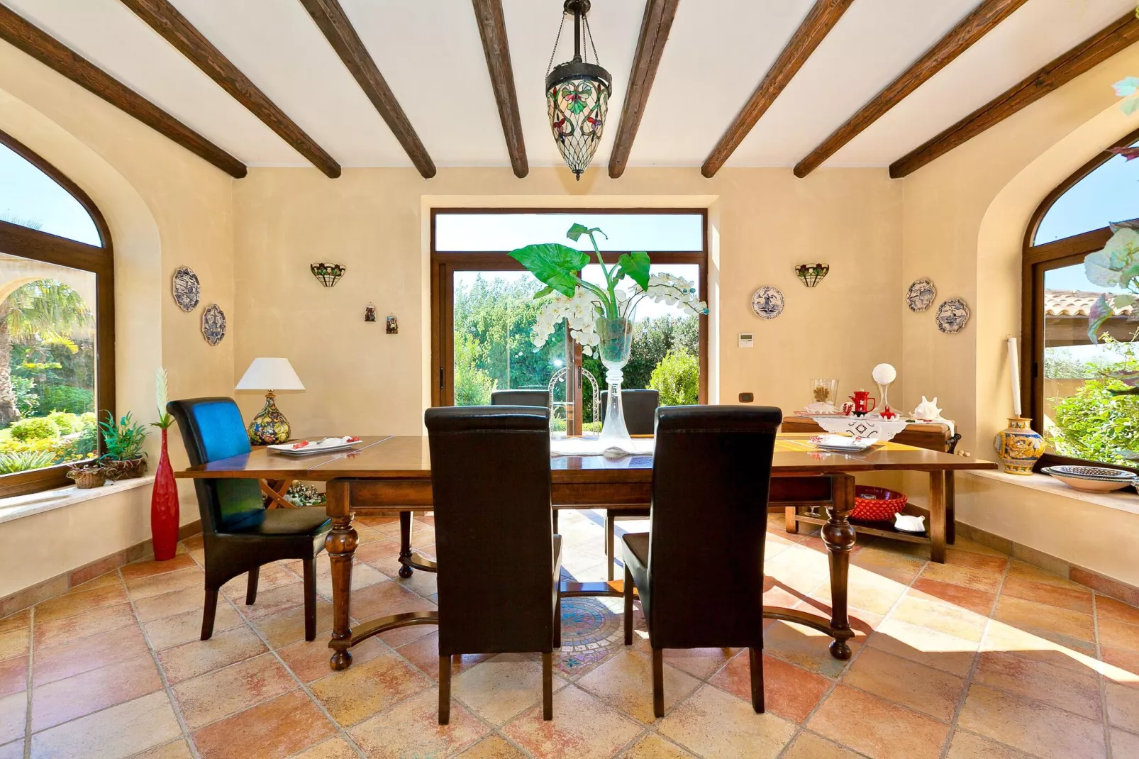 Oasi an Noor-Dining room
