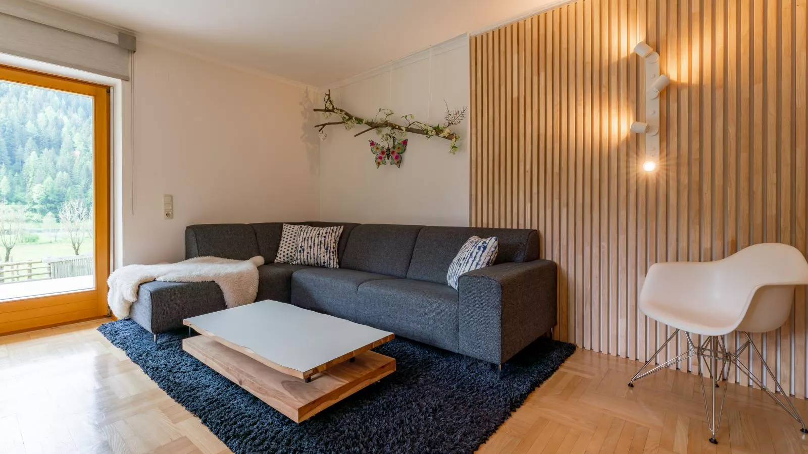 Hilde-Living room