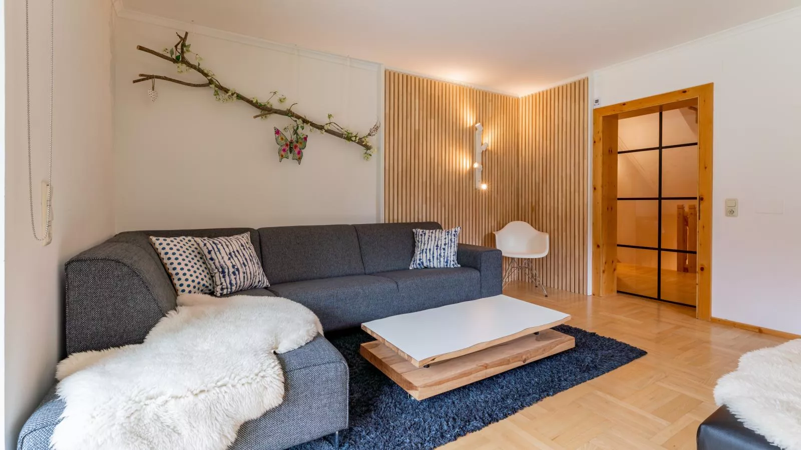 Hilde-Living room