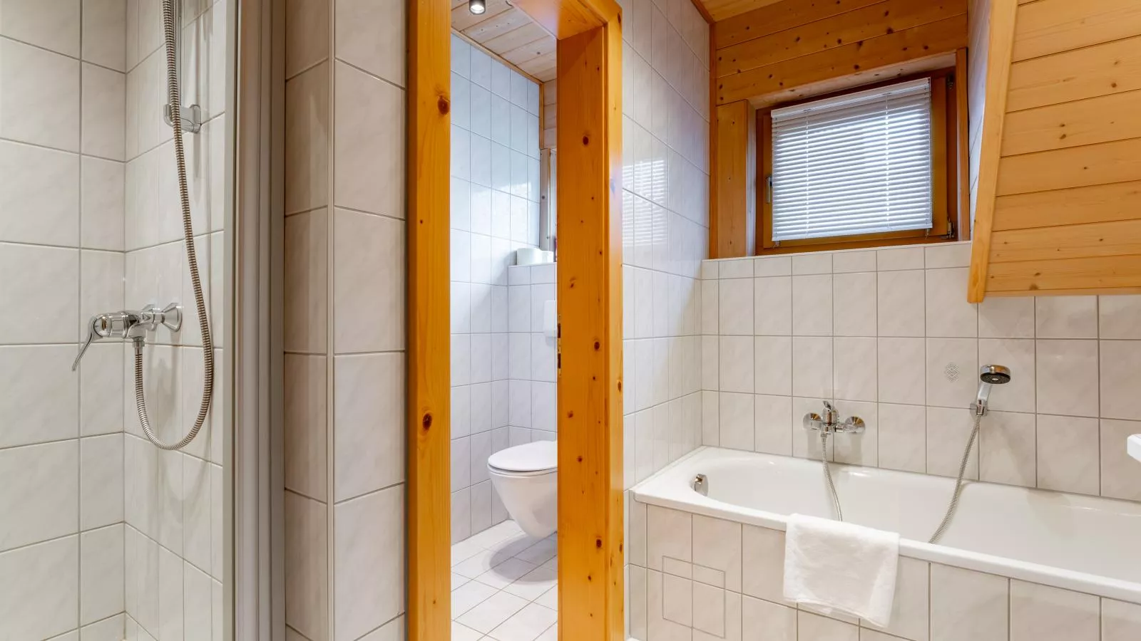 Hilde-Bathroom