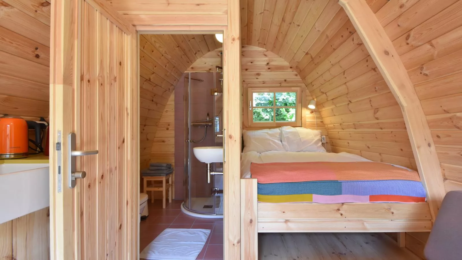Tiny House Jet-Bedroom