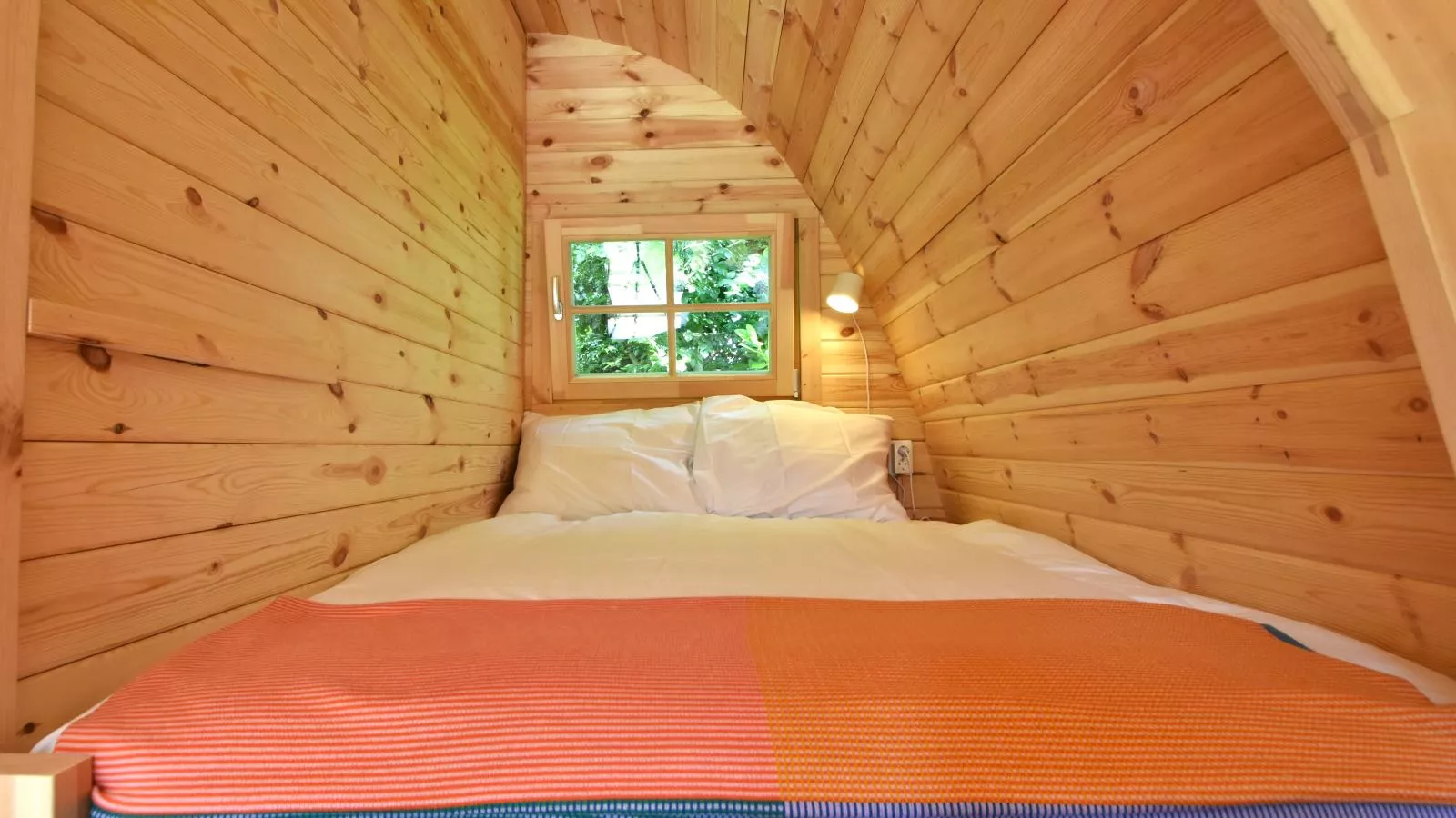 Tiny House Jet-Bedroom