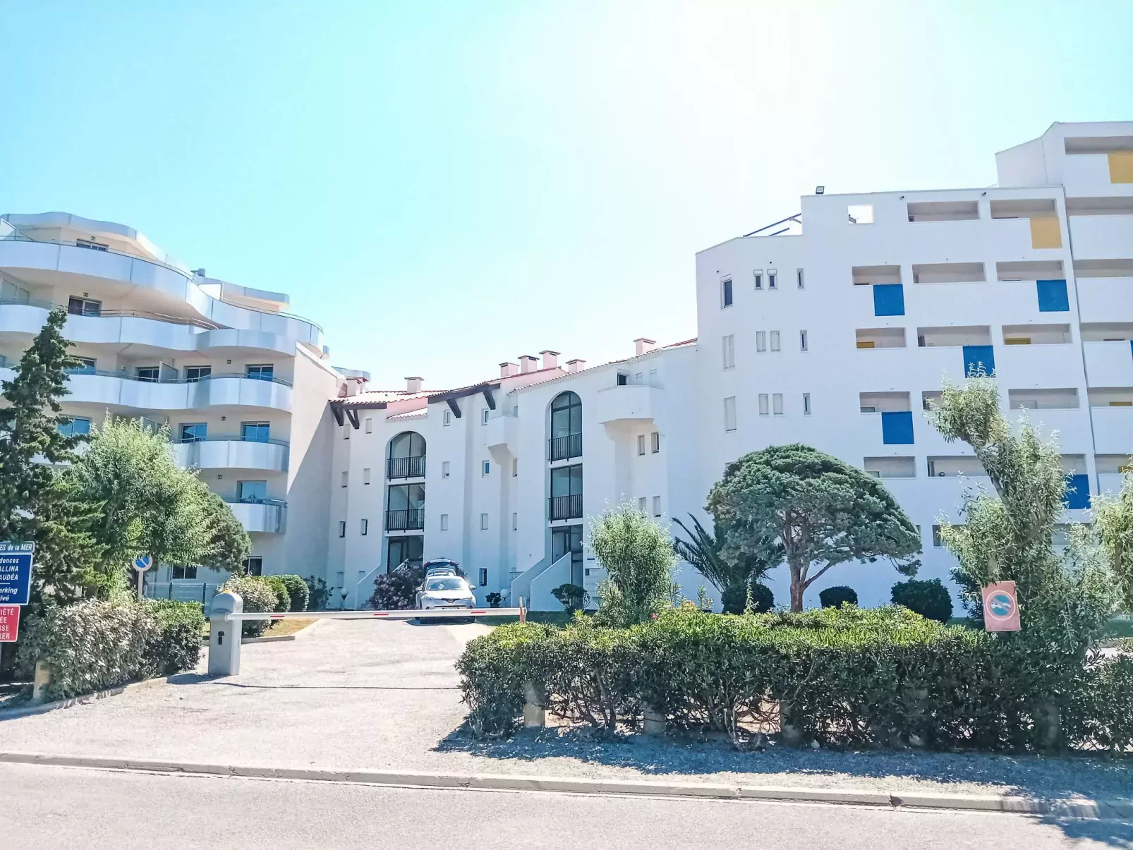 Porte de la Mer Claudéa-Draußen