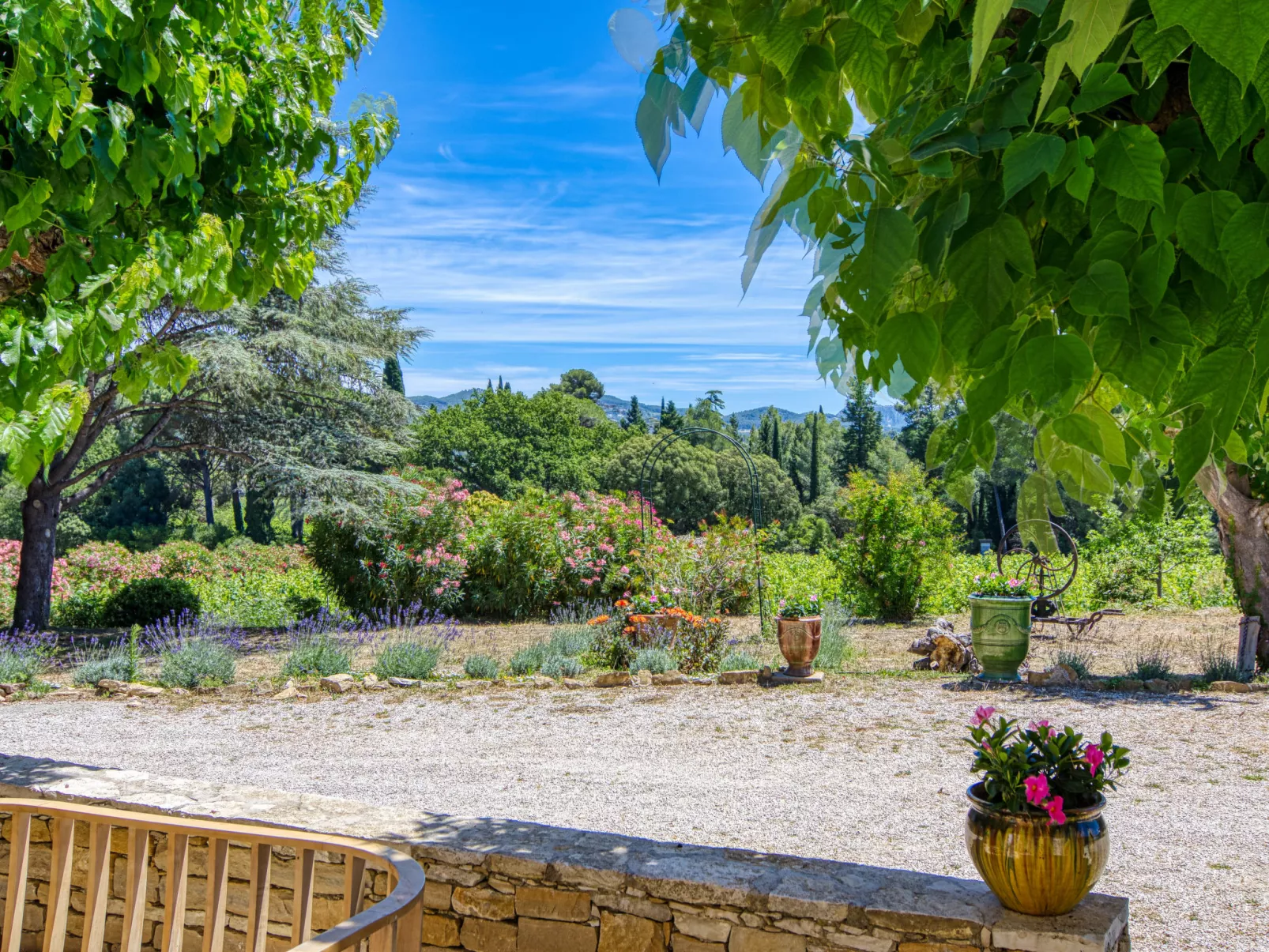 La Bastide de Magdeleine-Outside