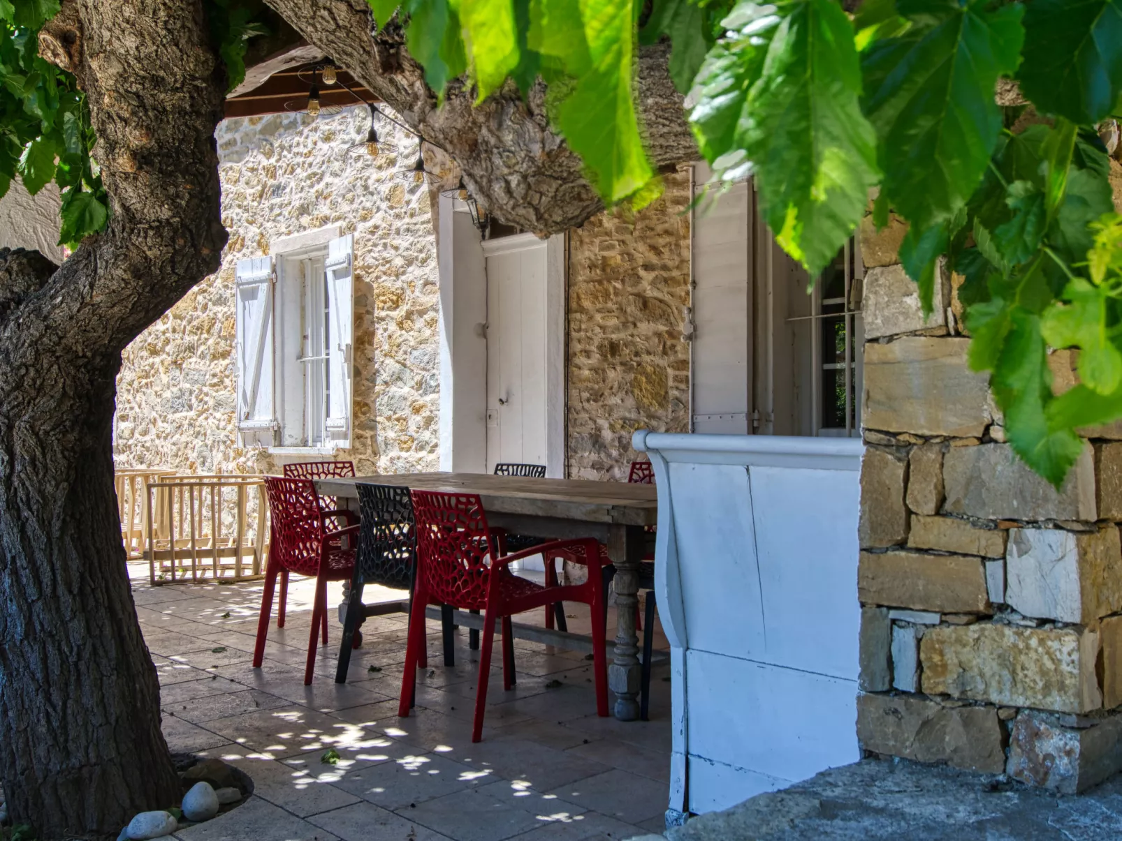 La Bastide de Magdeleine-Outside