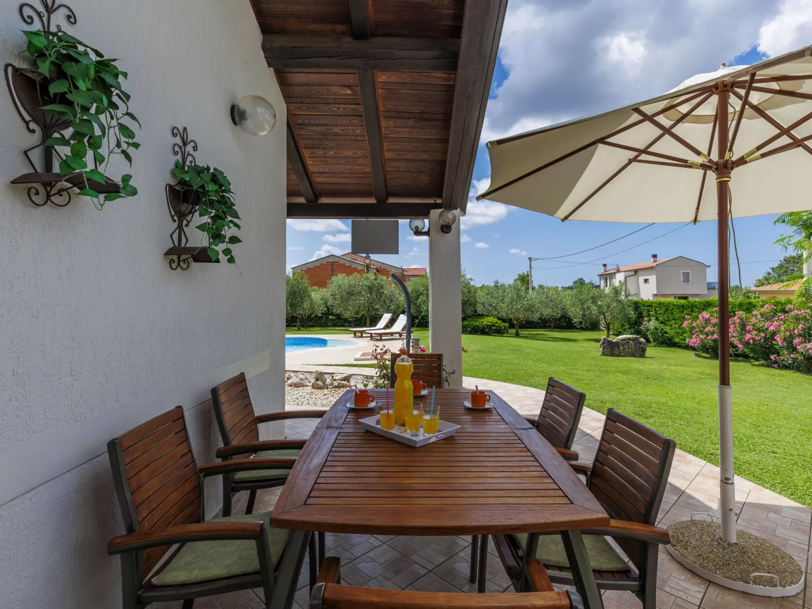 Villa Sole-Outside