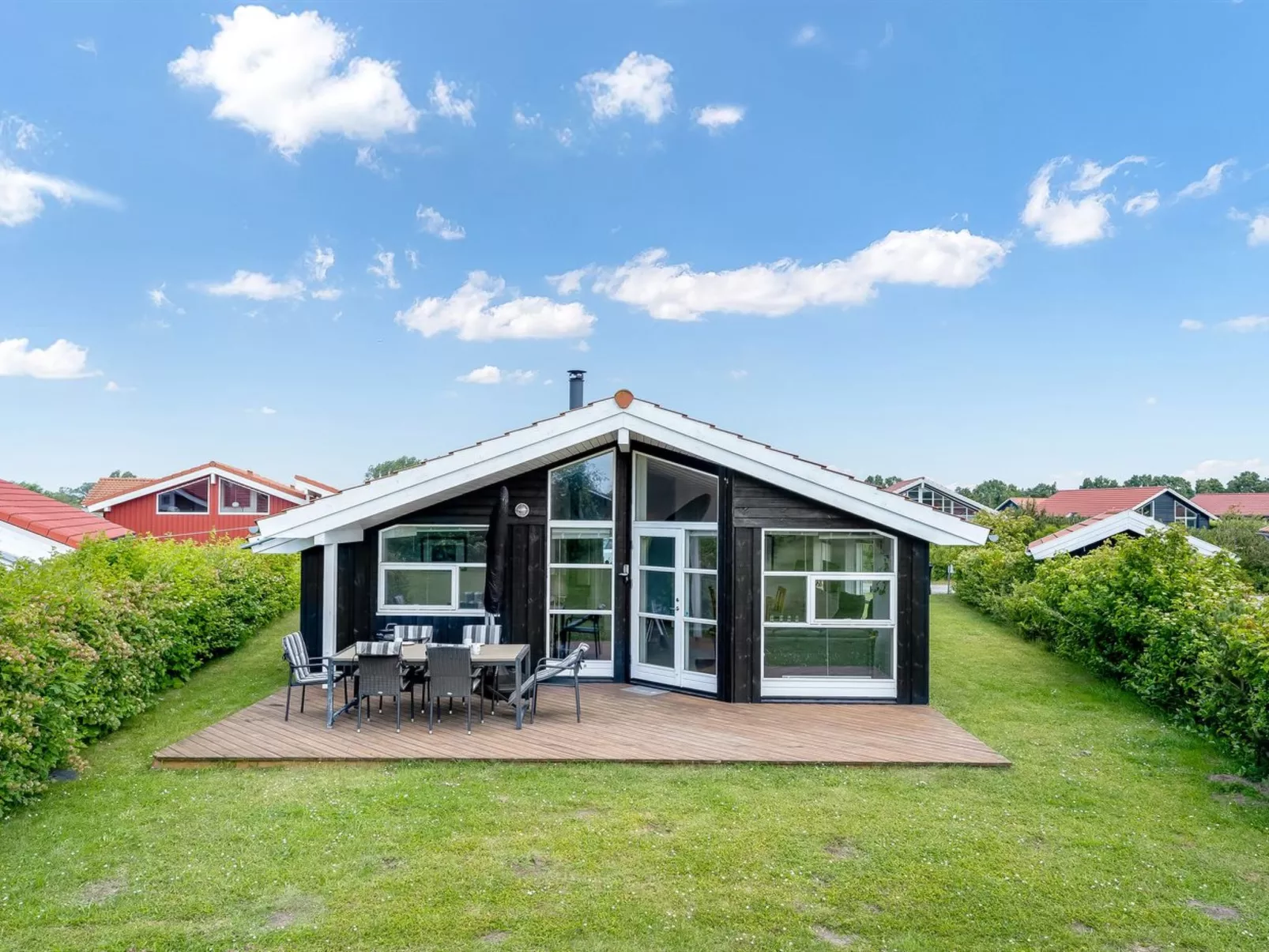 "Birtir" - 1.2km from the sea-Outside