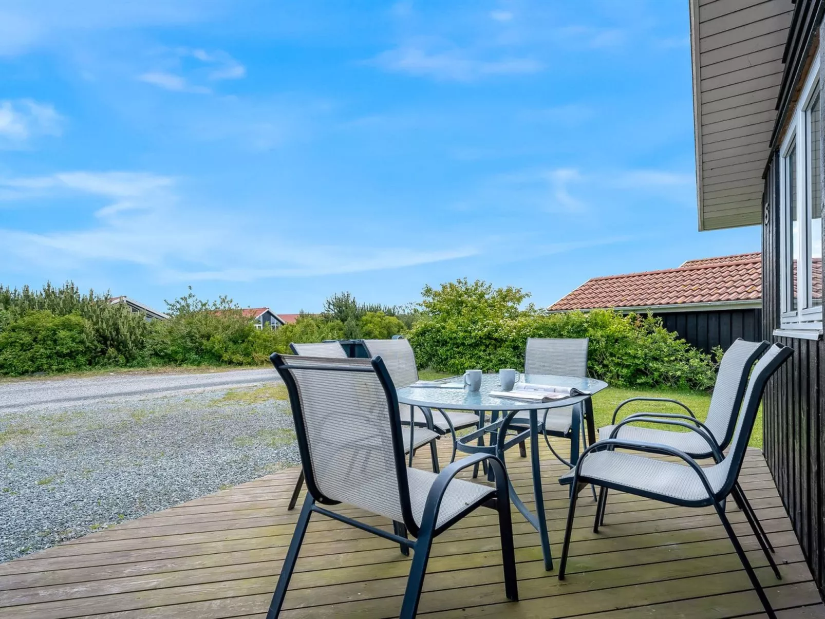 "Birtir" - 1.2km from the sea-Outside
