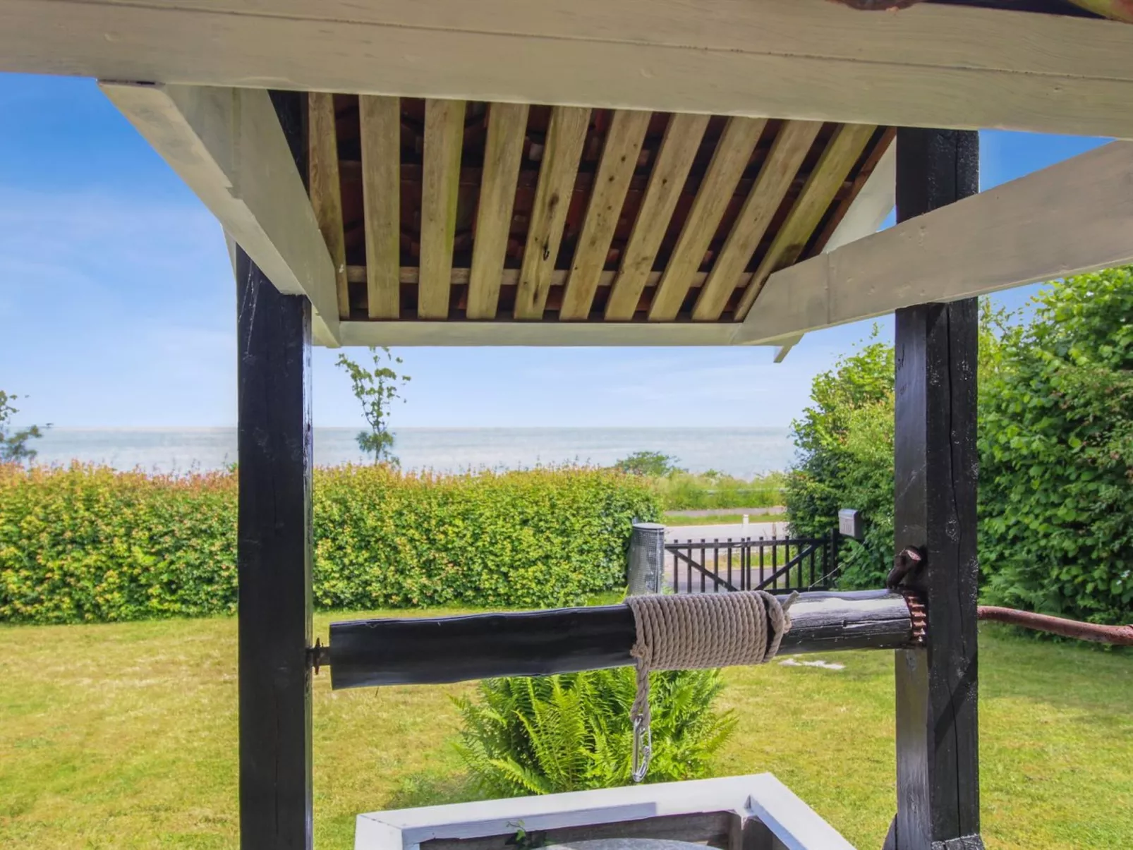 "Fabine" - 50m from the sea-Outside