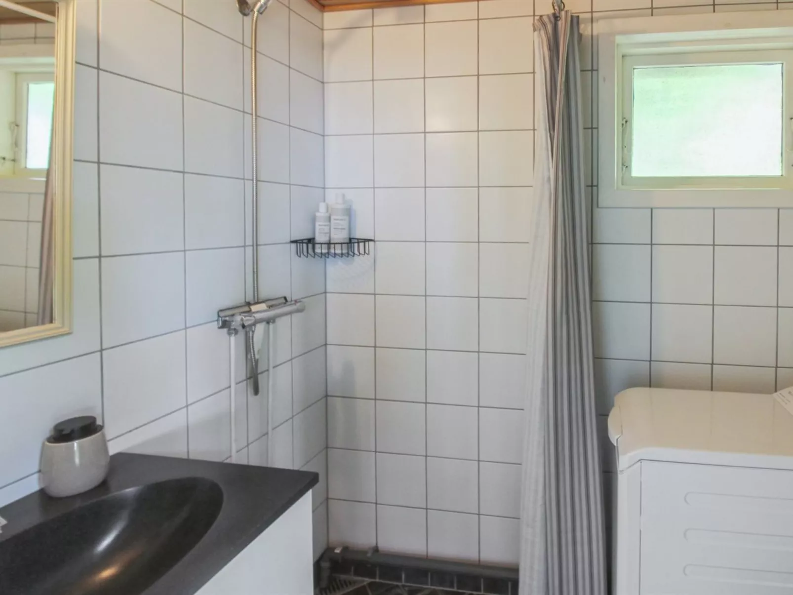 "Fabine" - 50m from the sea-Inside