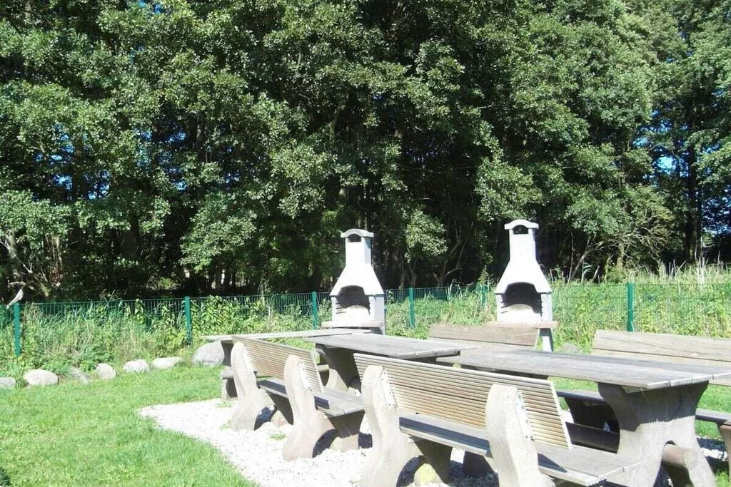 433468-Gardens summer