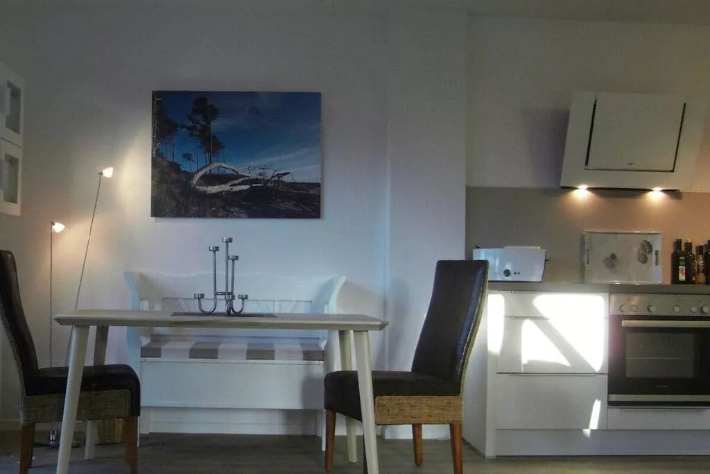 433468-Dining room