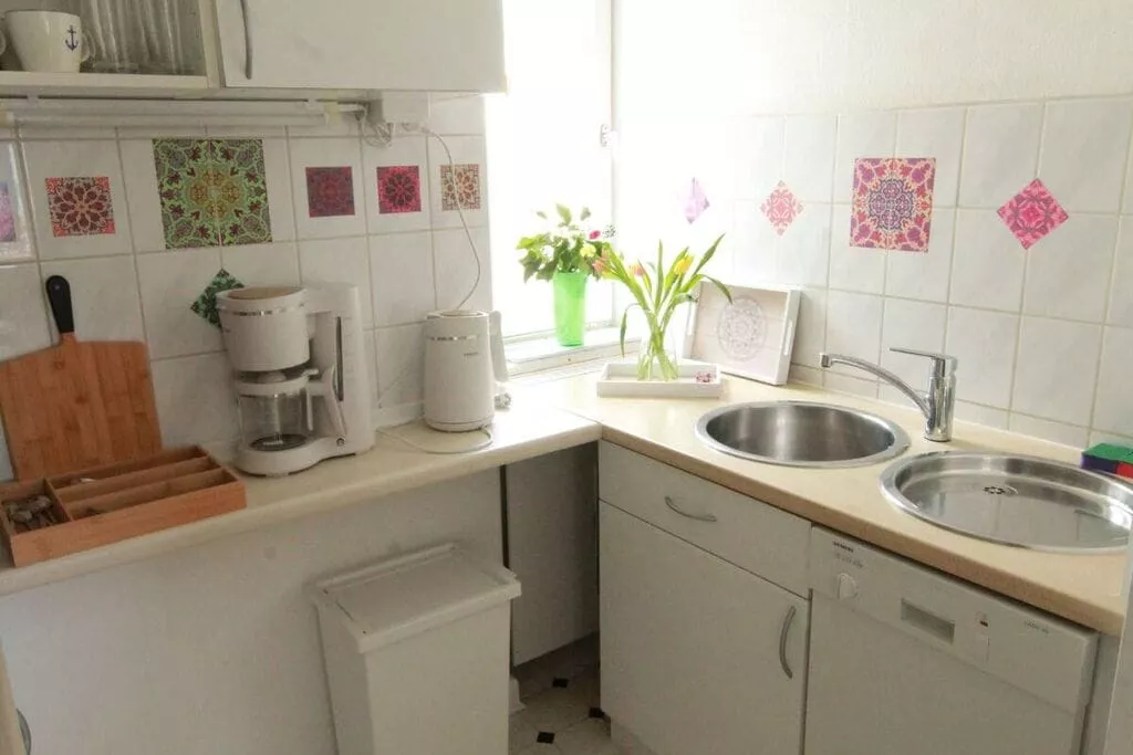 17143-Kitchen