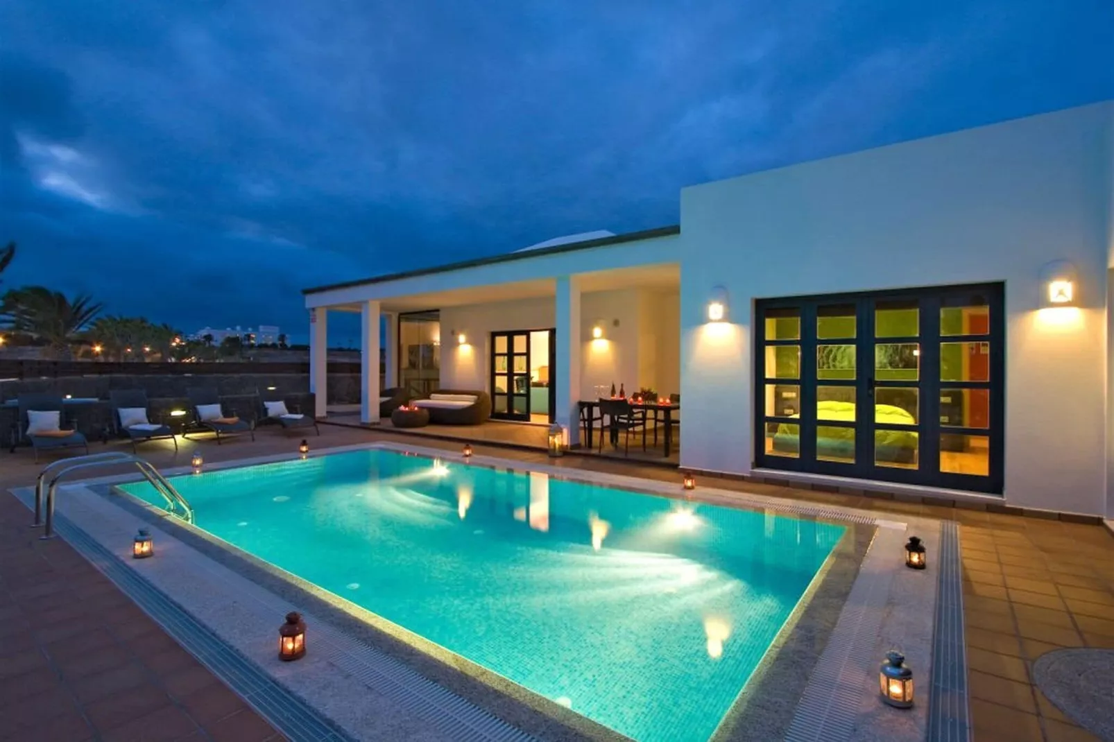Villa B-Pool