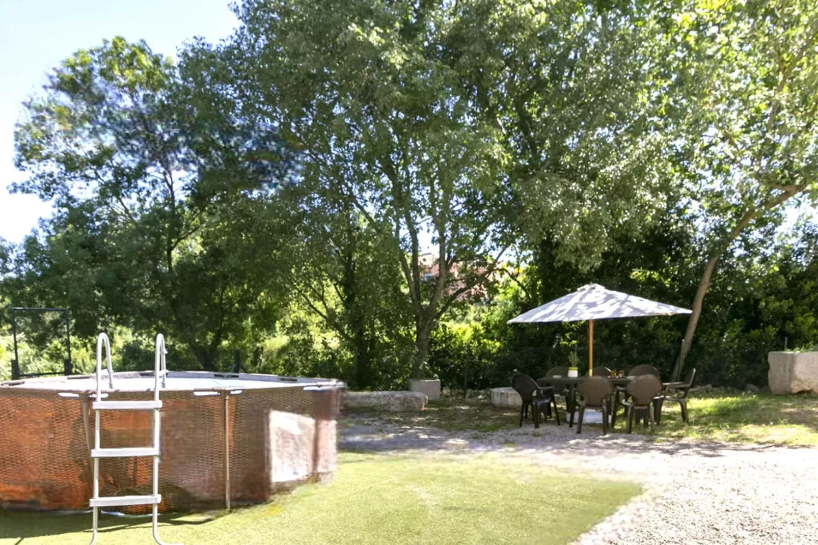 Casa Can Pitchio-Gardens summer