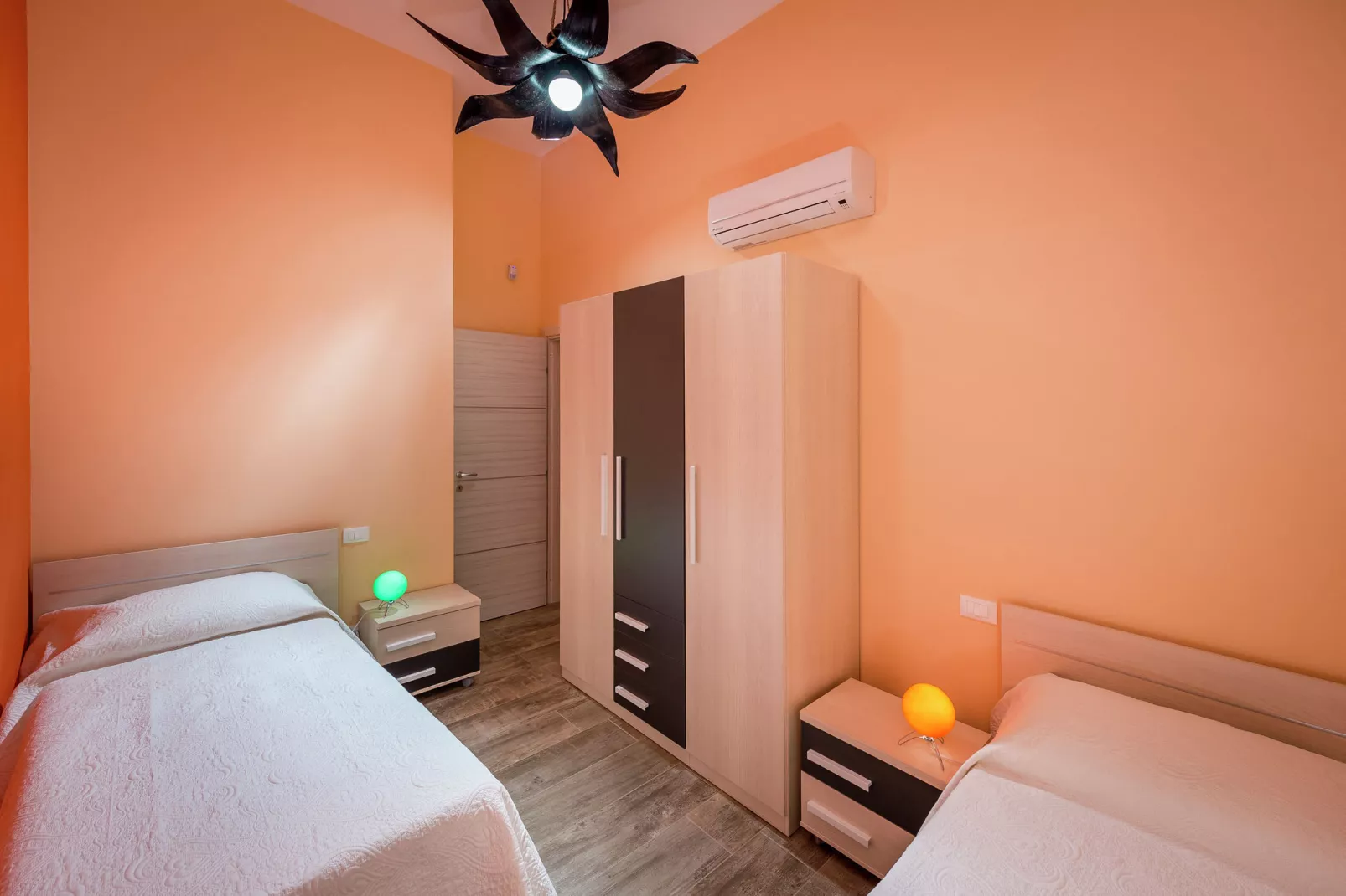 Mari e Monti 8-Bedroom