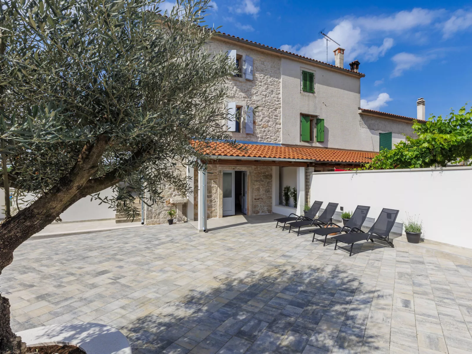 Villa Lucky-Outside