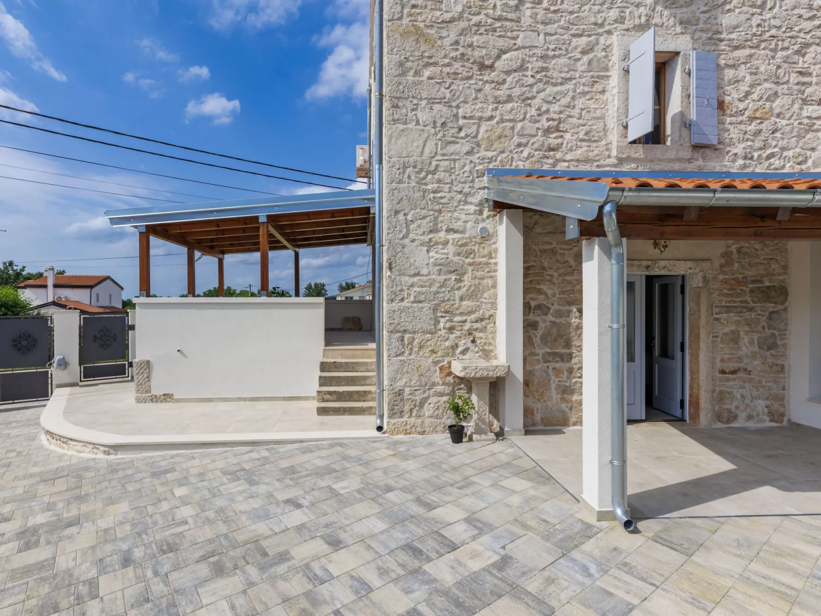 Villa Lucky-Outside