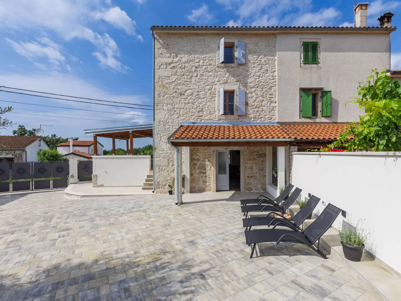 Villa Lucky-Outside