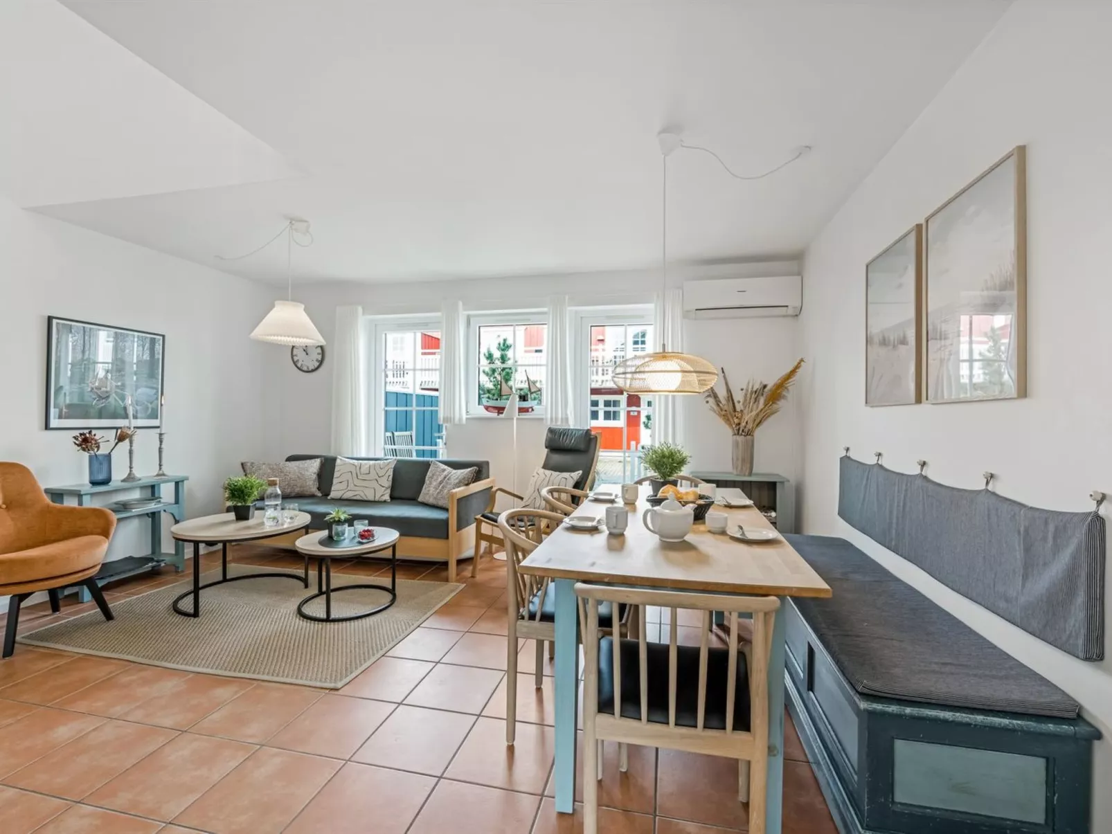 "Sote" - 1.2km from the sea-Inside