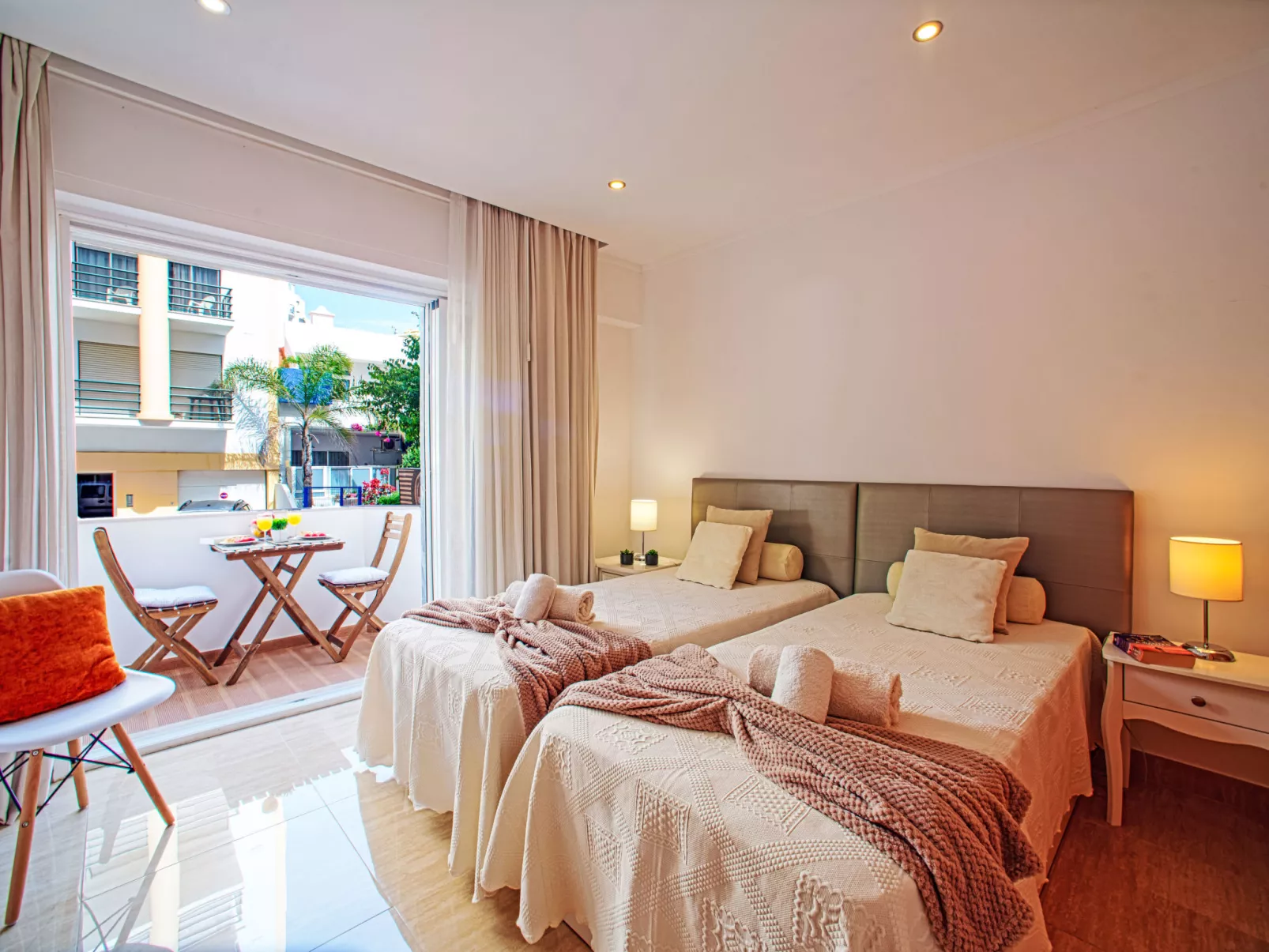 Seaside Getaways-Inside