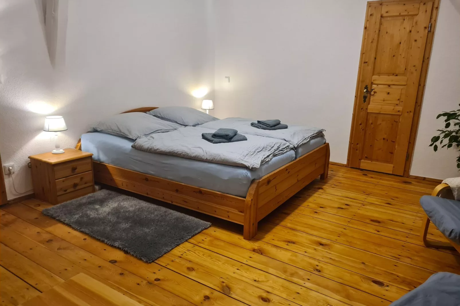 Schoene Wohnung im reetgedachten Bauernhaus-Schlafzimmer
